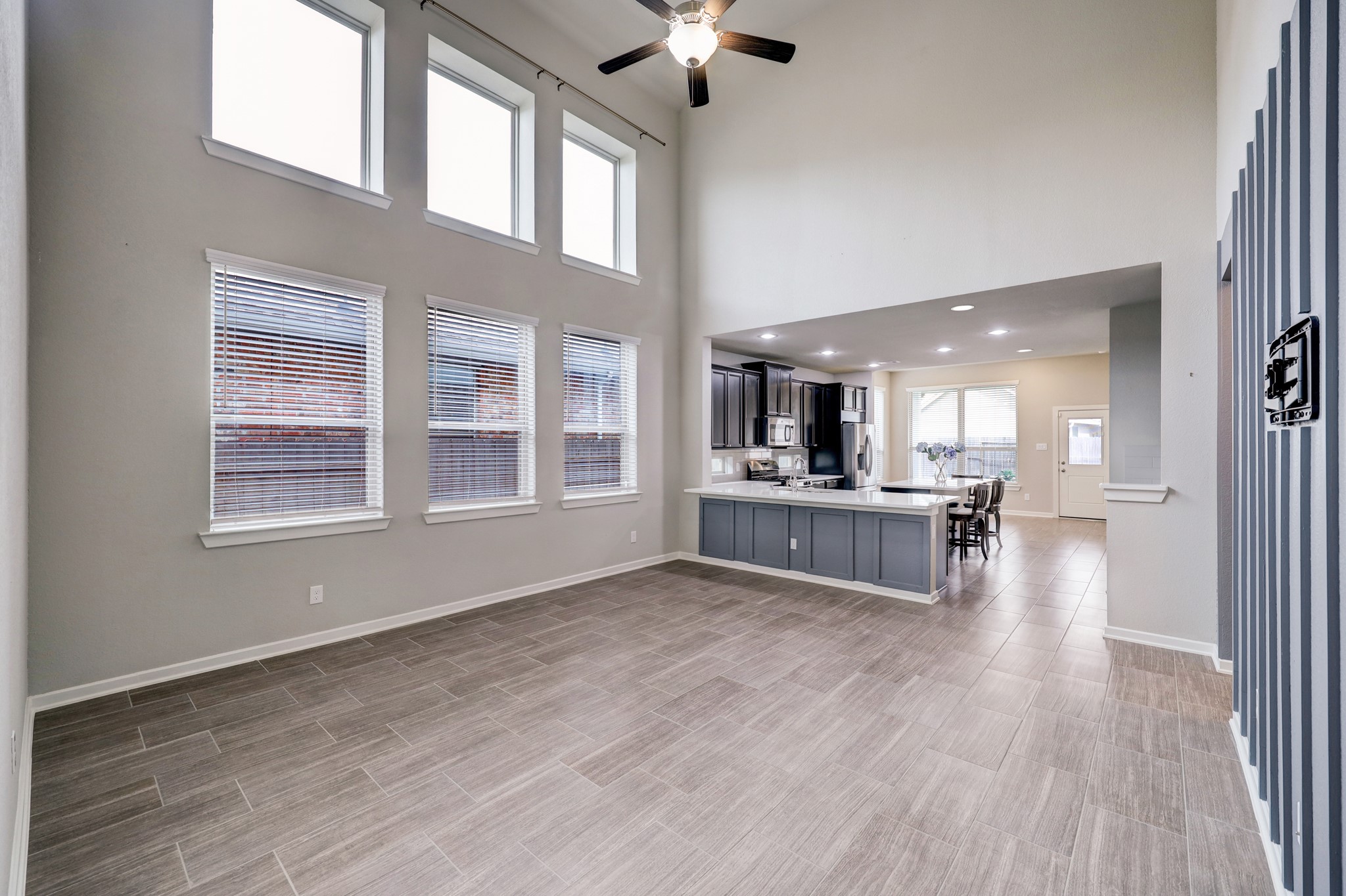 29821 Dovetail Bluff Lane Property Photo 8