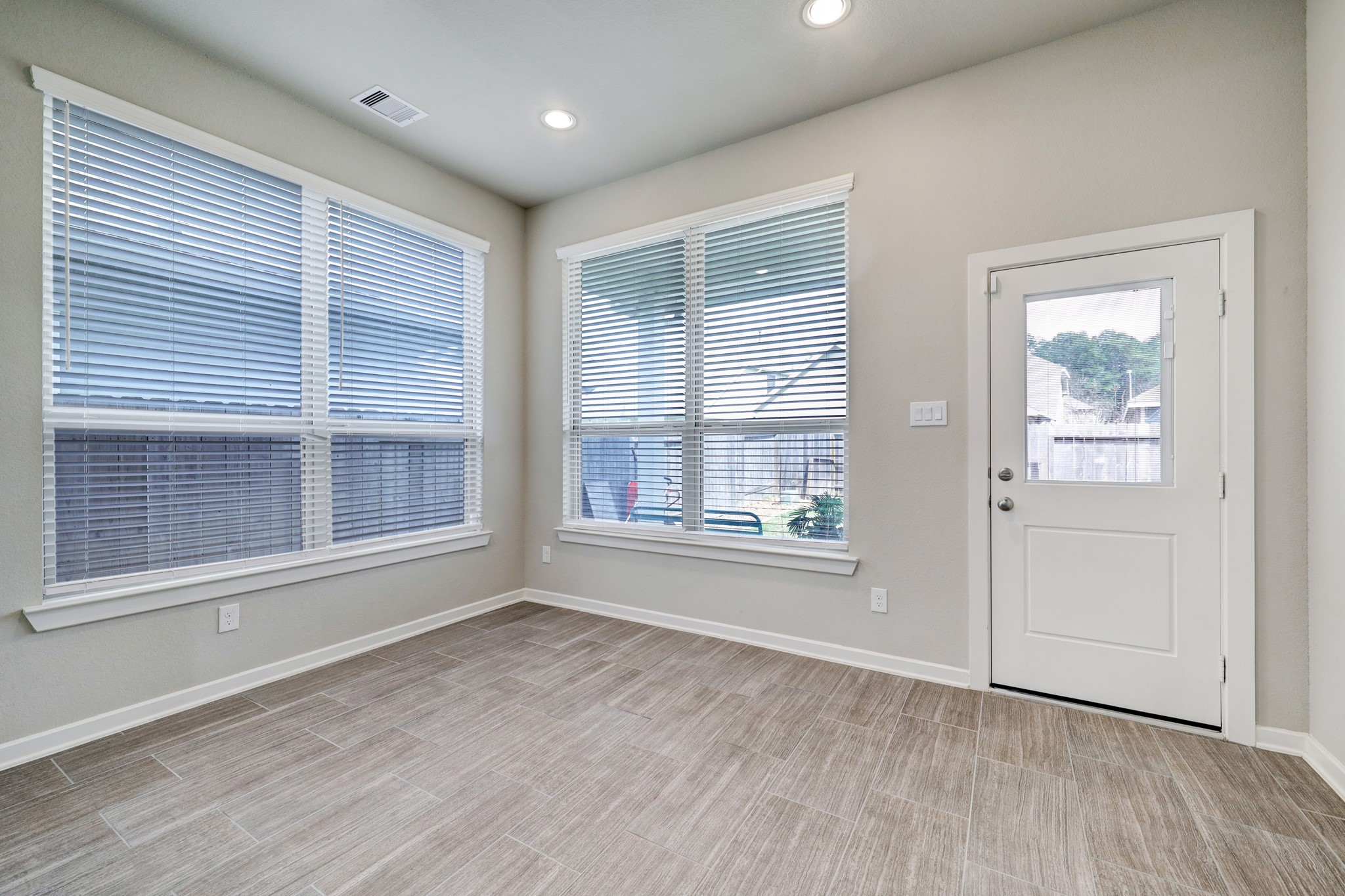 29821 Dovetail Bluff Lane Property Photo 16