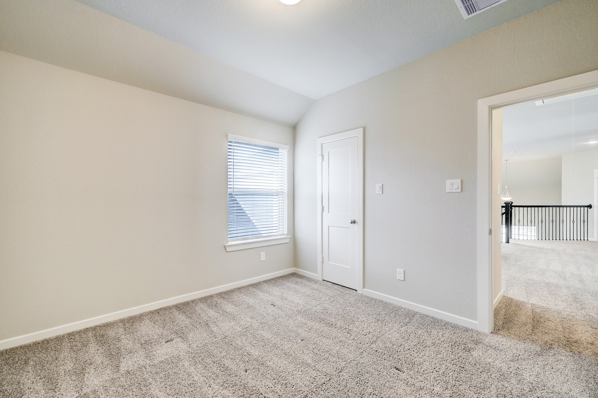 29821 Dovetail Bluff Lane Property Photo 27