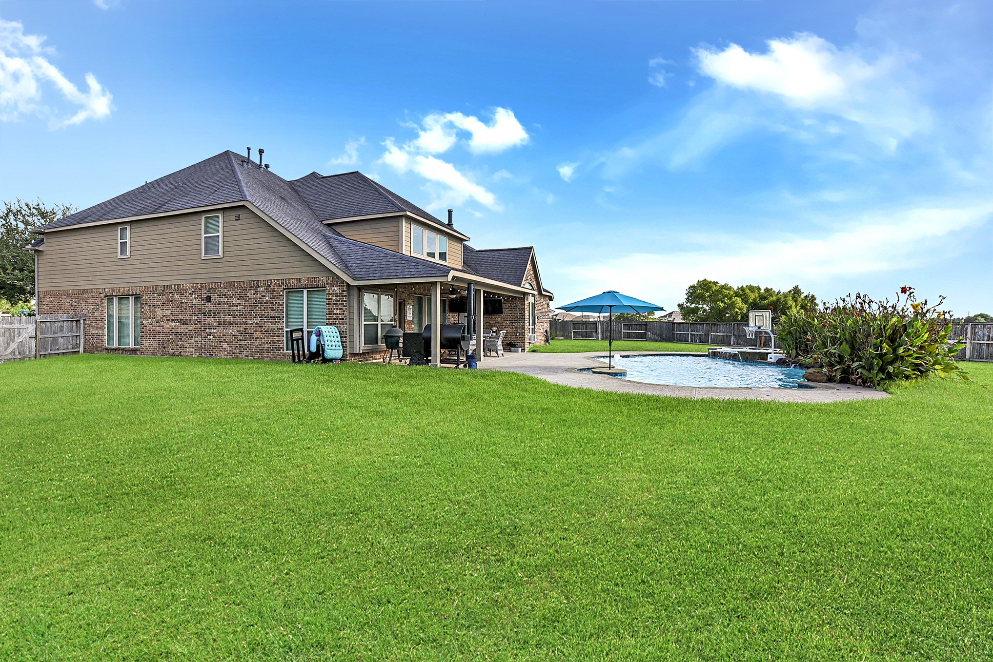 2951 Bobby Jones Road Property Photo 2