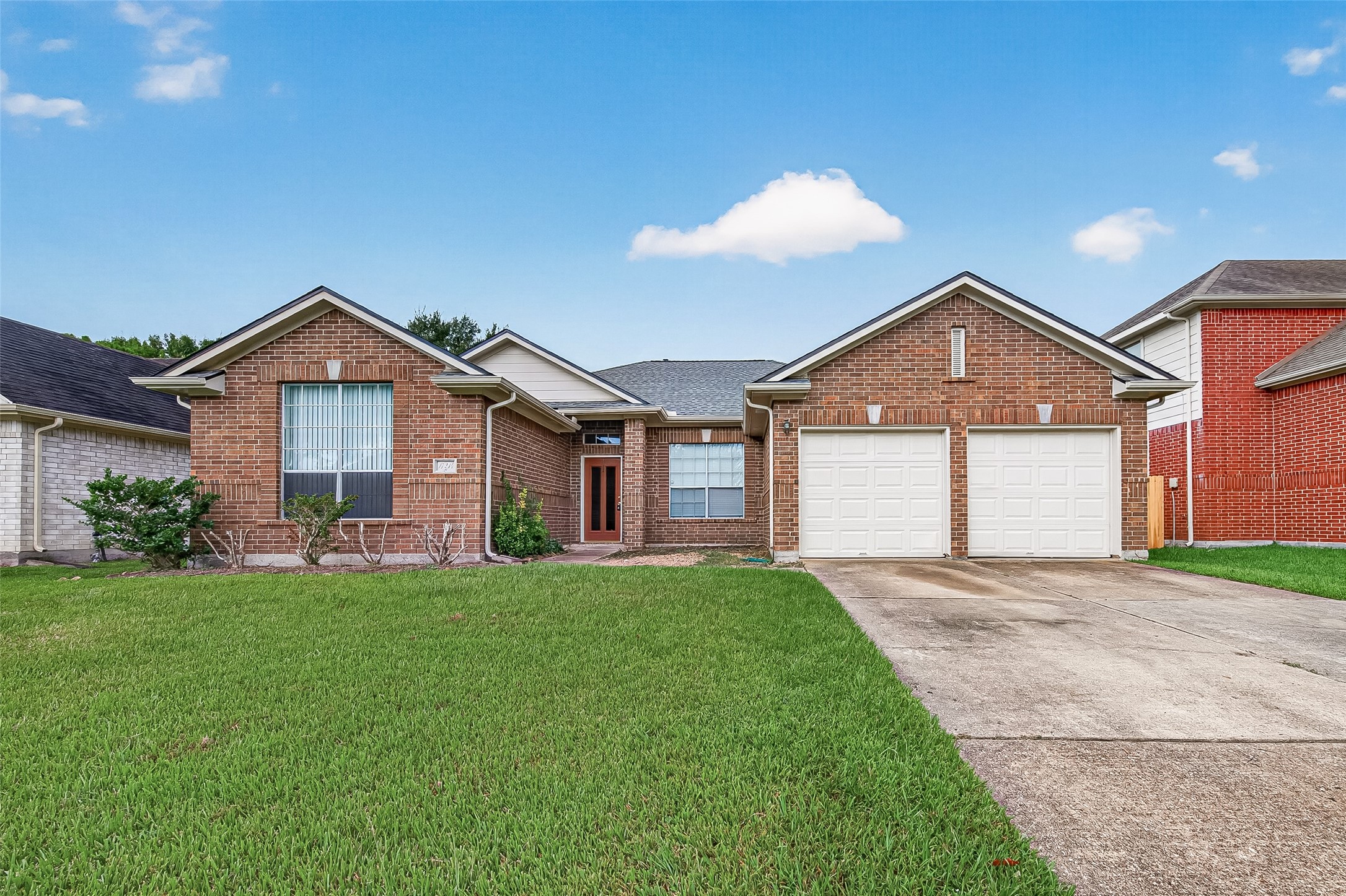 17214 Grey Mist Drive Property Photo 1