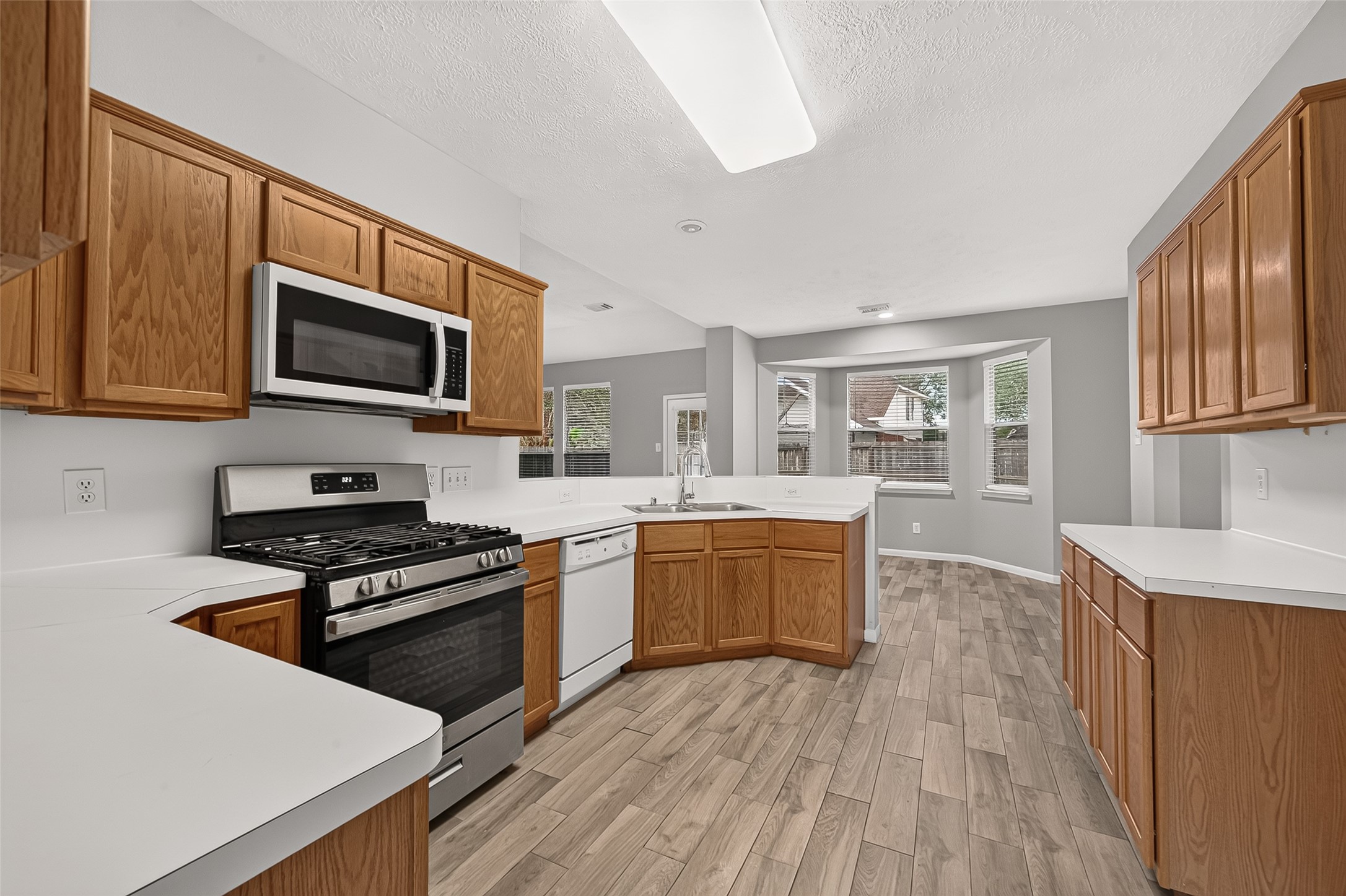 17214 Grey Mist Drive Property Photo 10