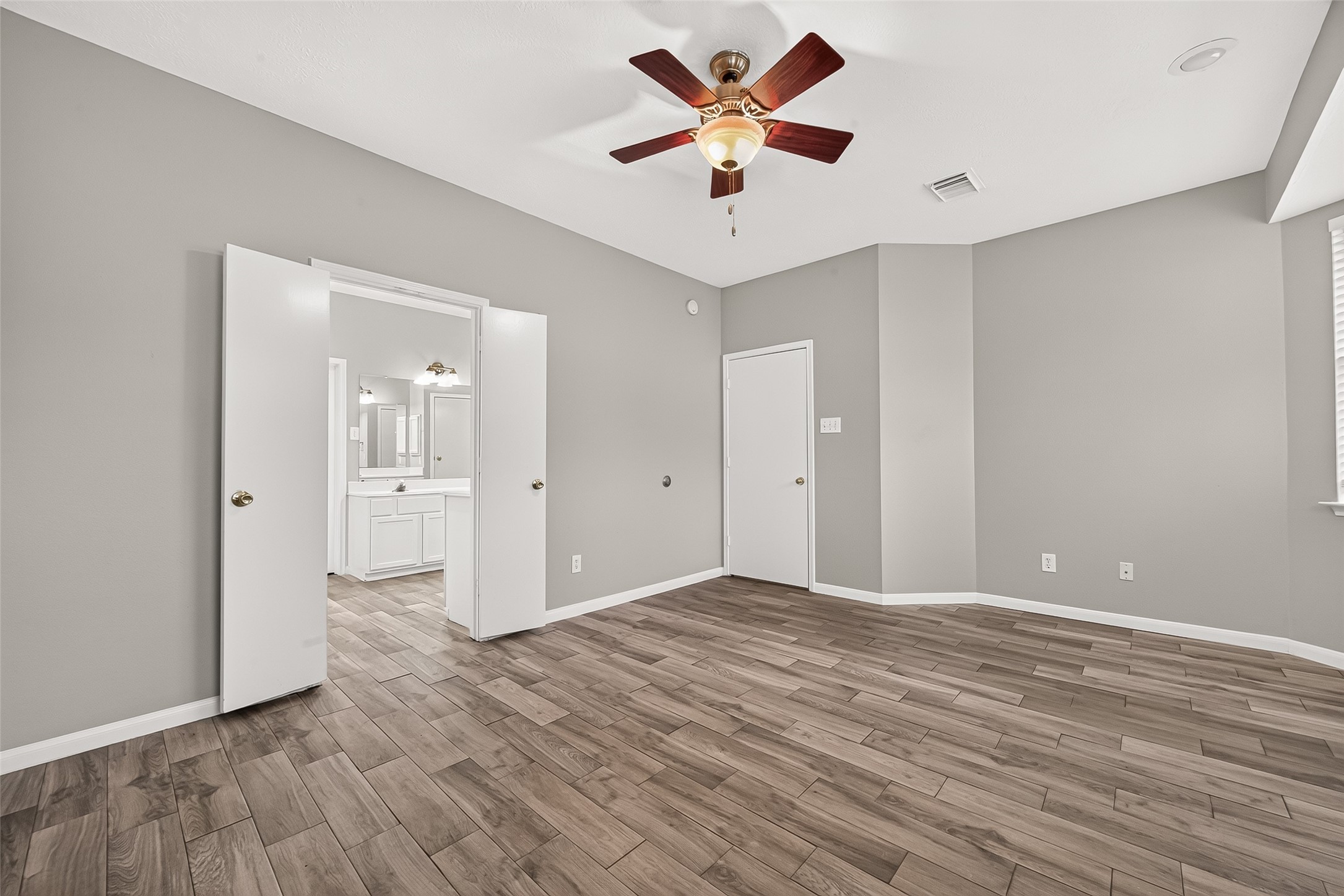 17214 Grey Mist Drive Property Photo 15