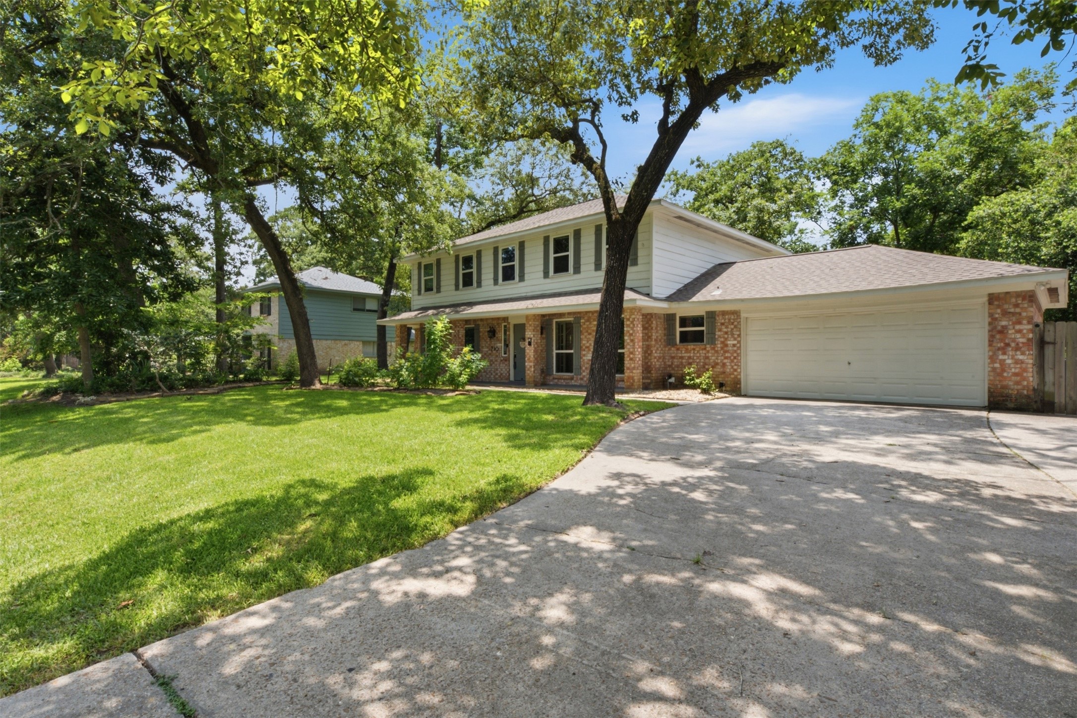 710 Glen Haven Drive Property Photo 2