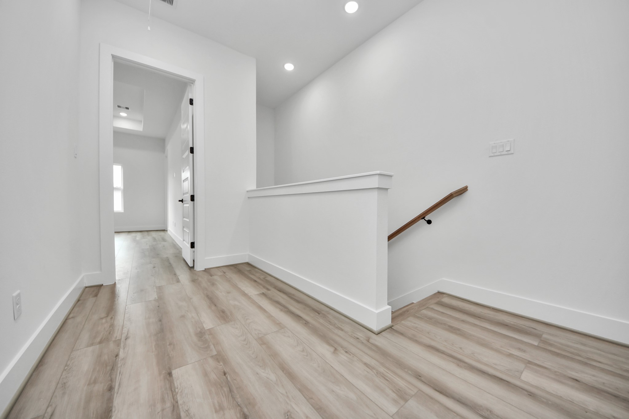 2410 Lorraine Street Property Photo 25
