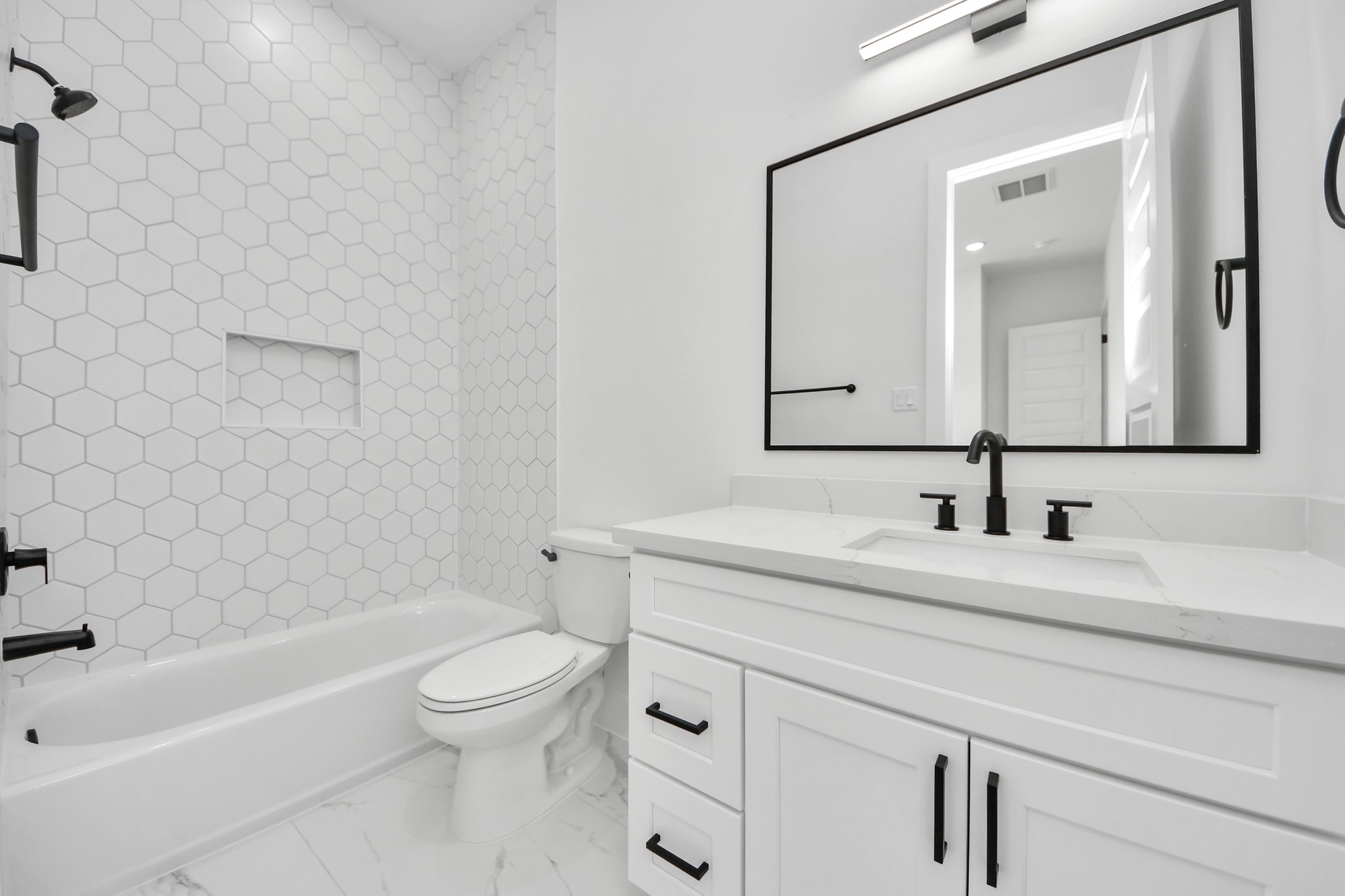 2410 Lorraine Street Property Photo 37
