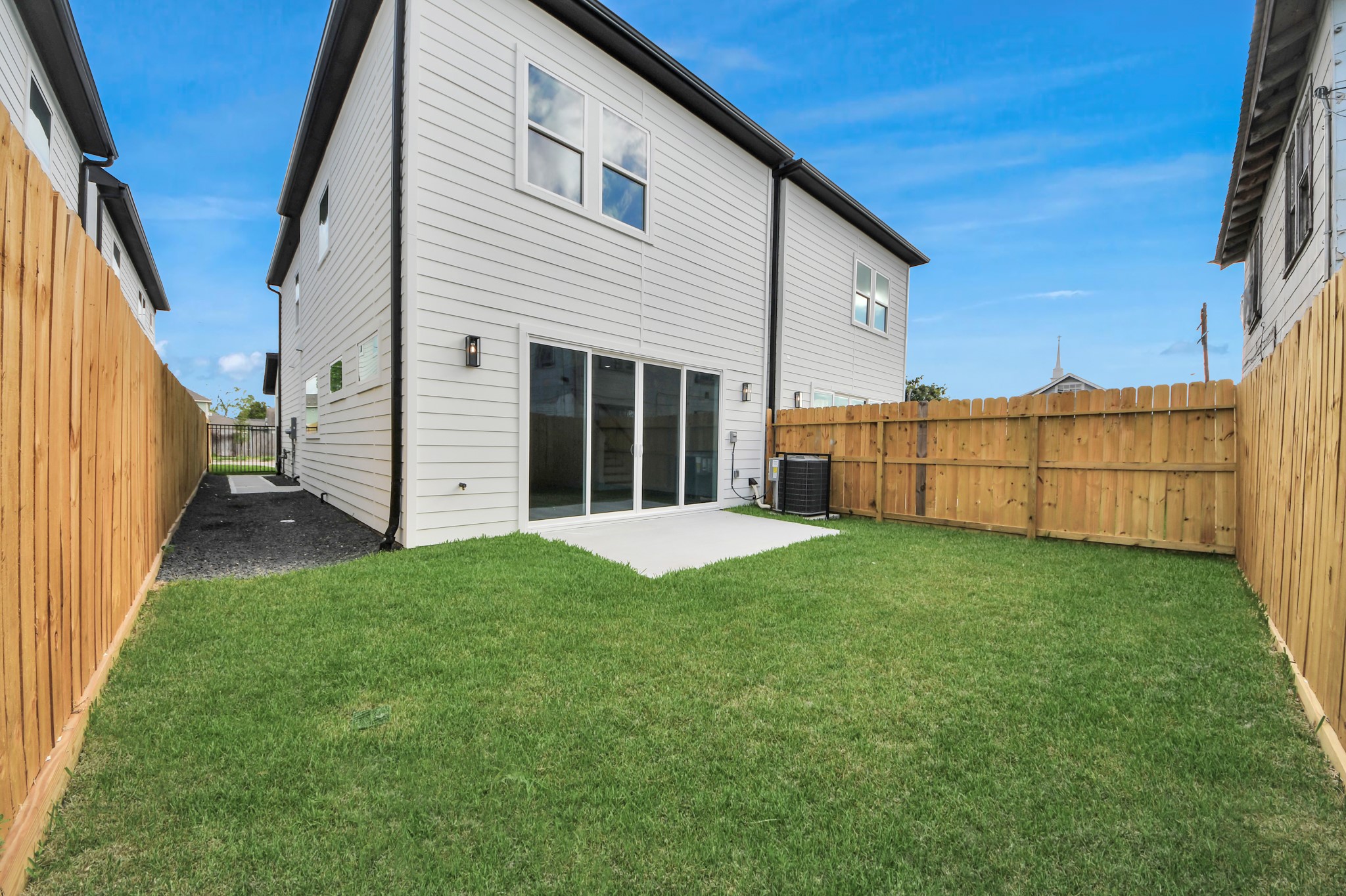 2410 Lorraine Street Property Photo 41
