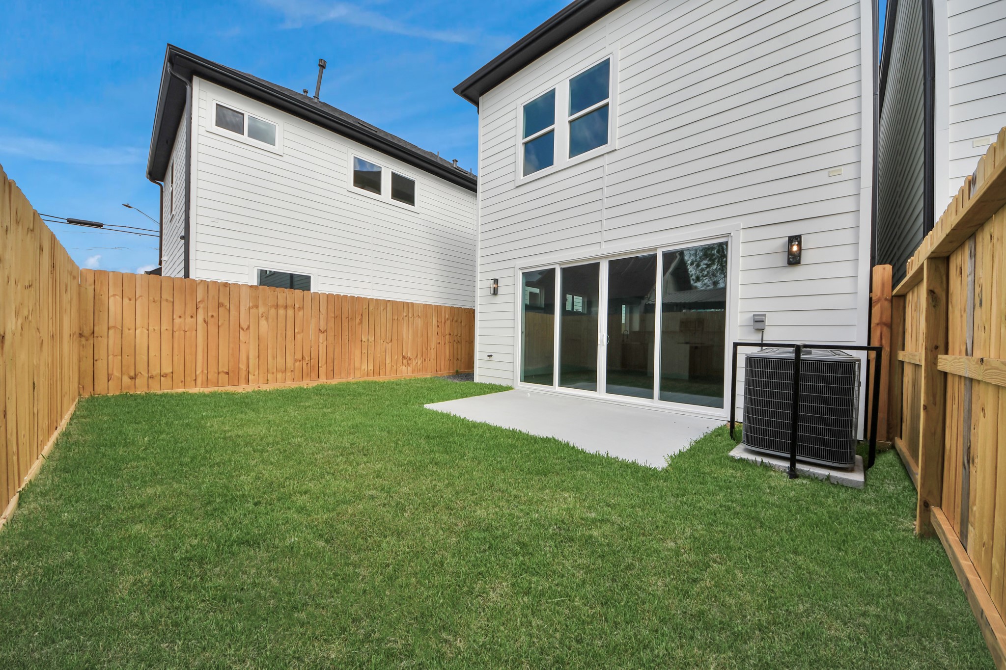 2410 Lorraine Street Property Photo 42