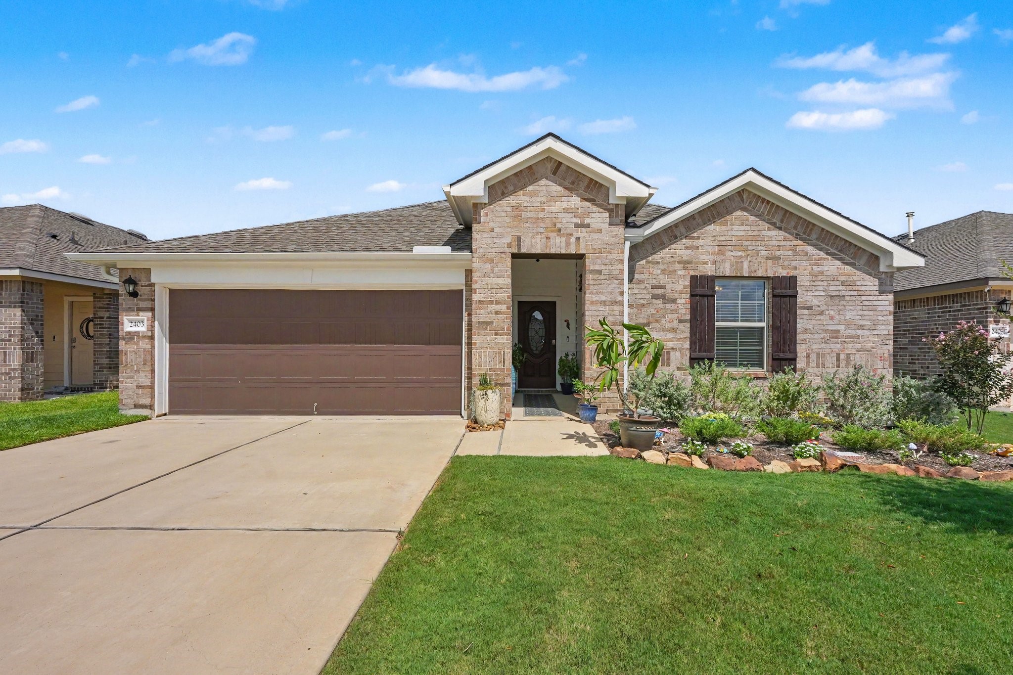 2403 Divot Lane Property Photo 1