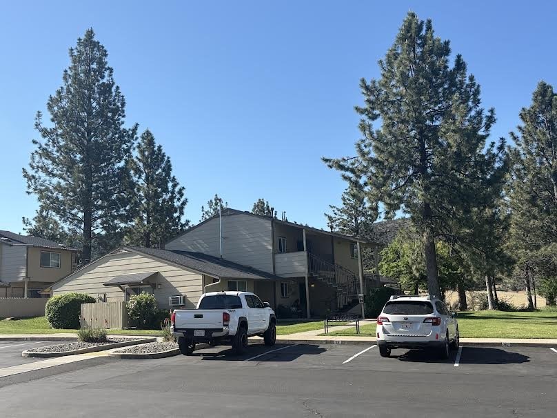 800 Jasper Pl Property Photo 6