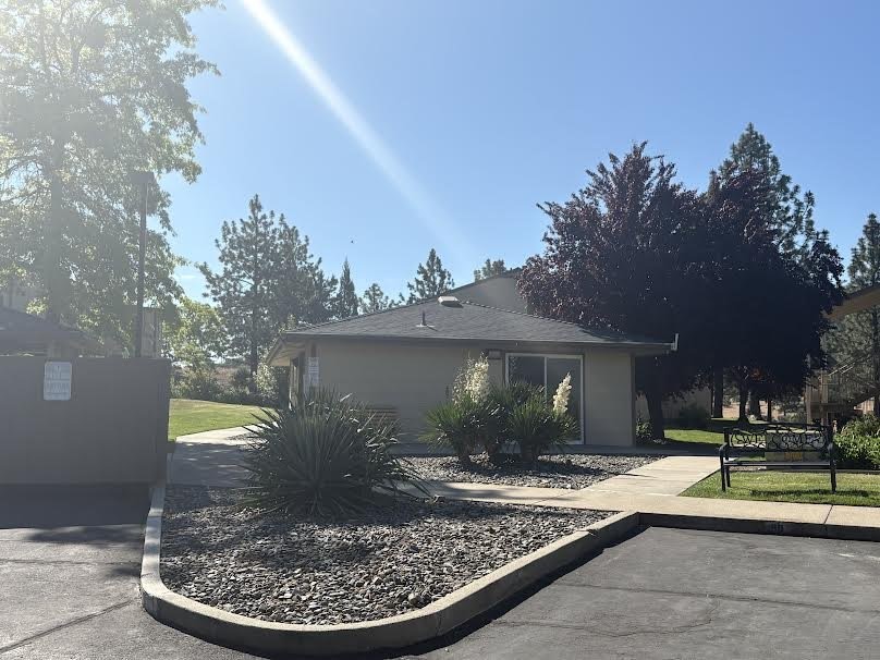 800 Jasper Pl Property Photo 7