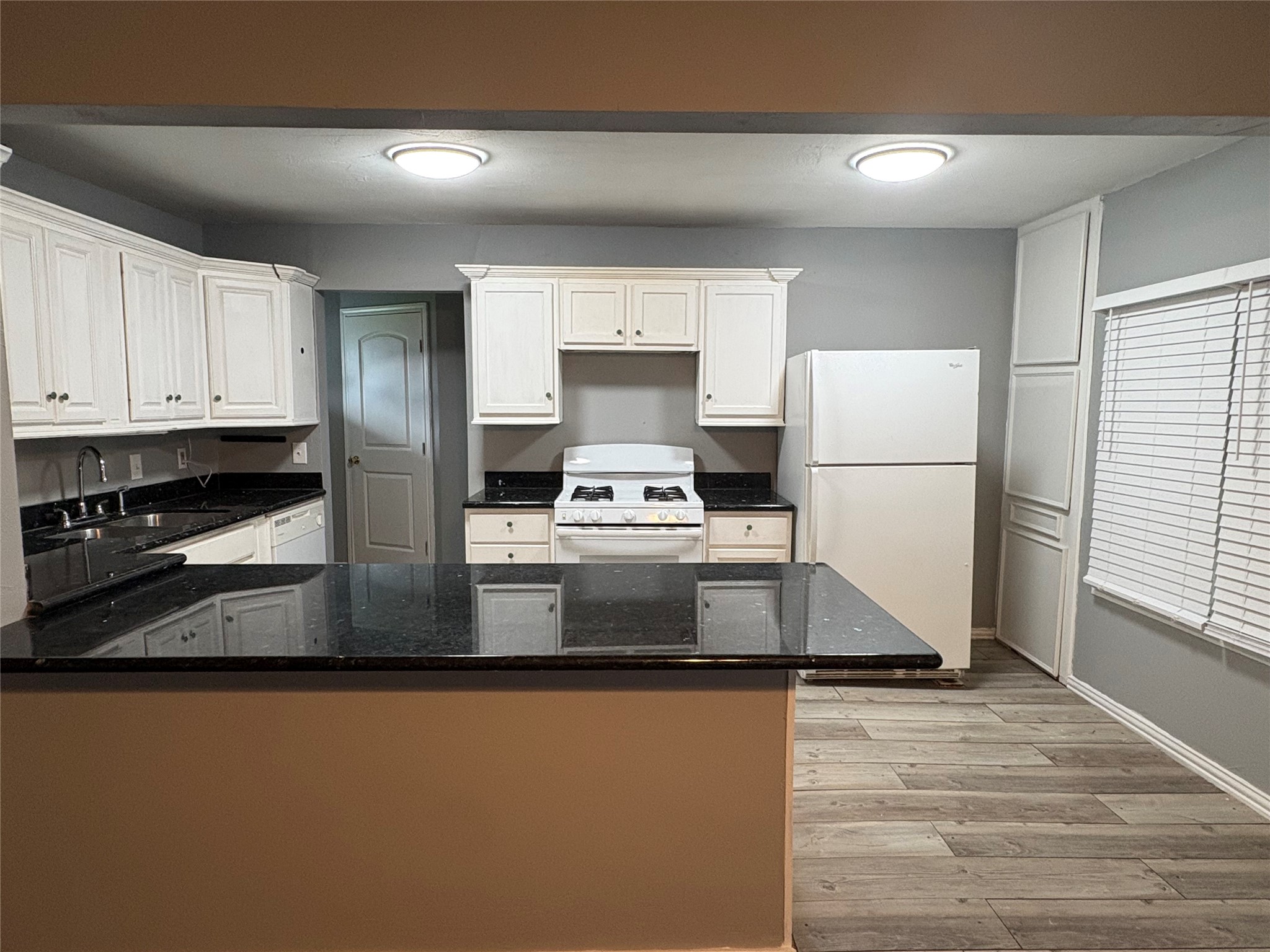 1603 W 8th Street Property Photo 3