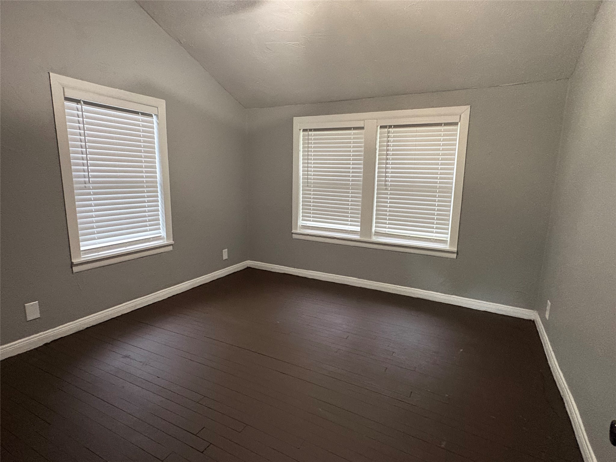 1603 W 8th Street Property Photo 5