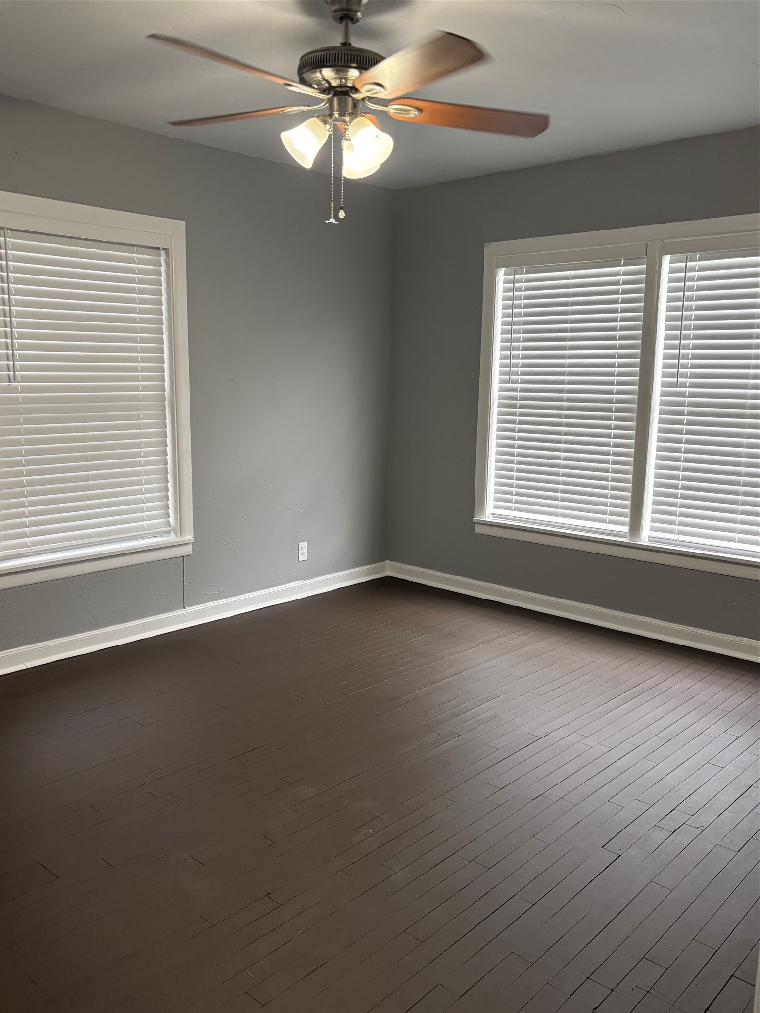 1603 W 8th Street Property Photo 7