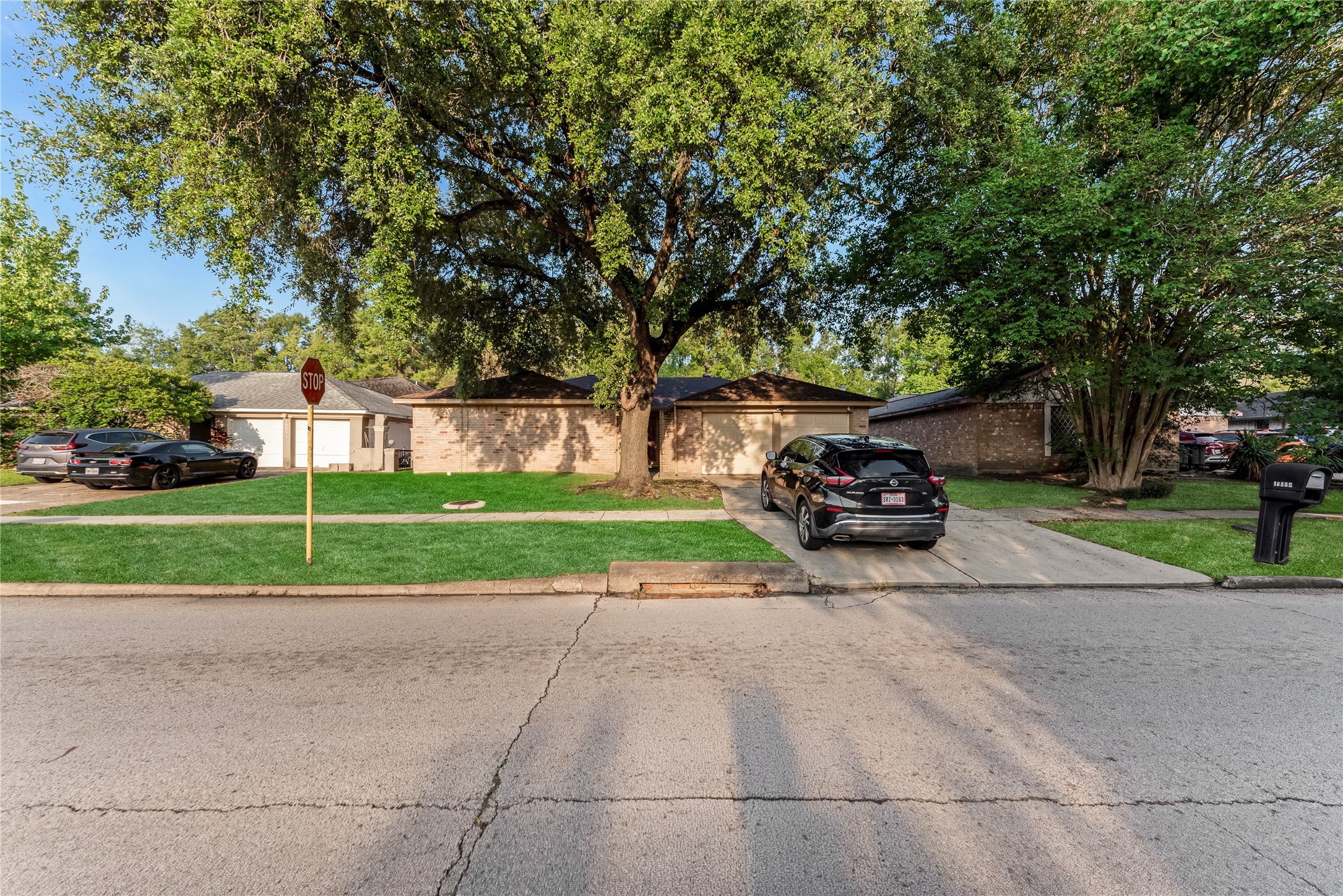 16950 Gleneagle Drive N Property Photo 4