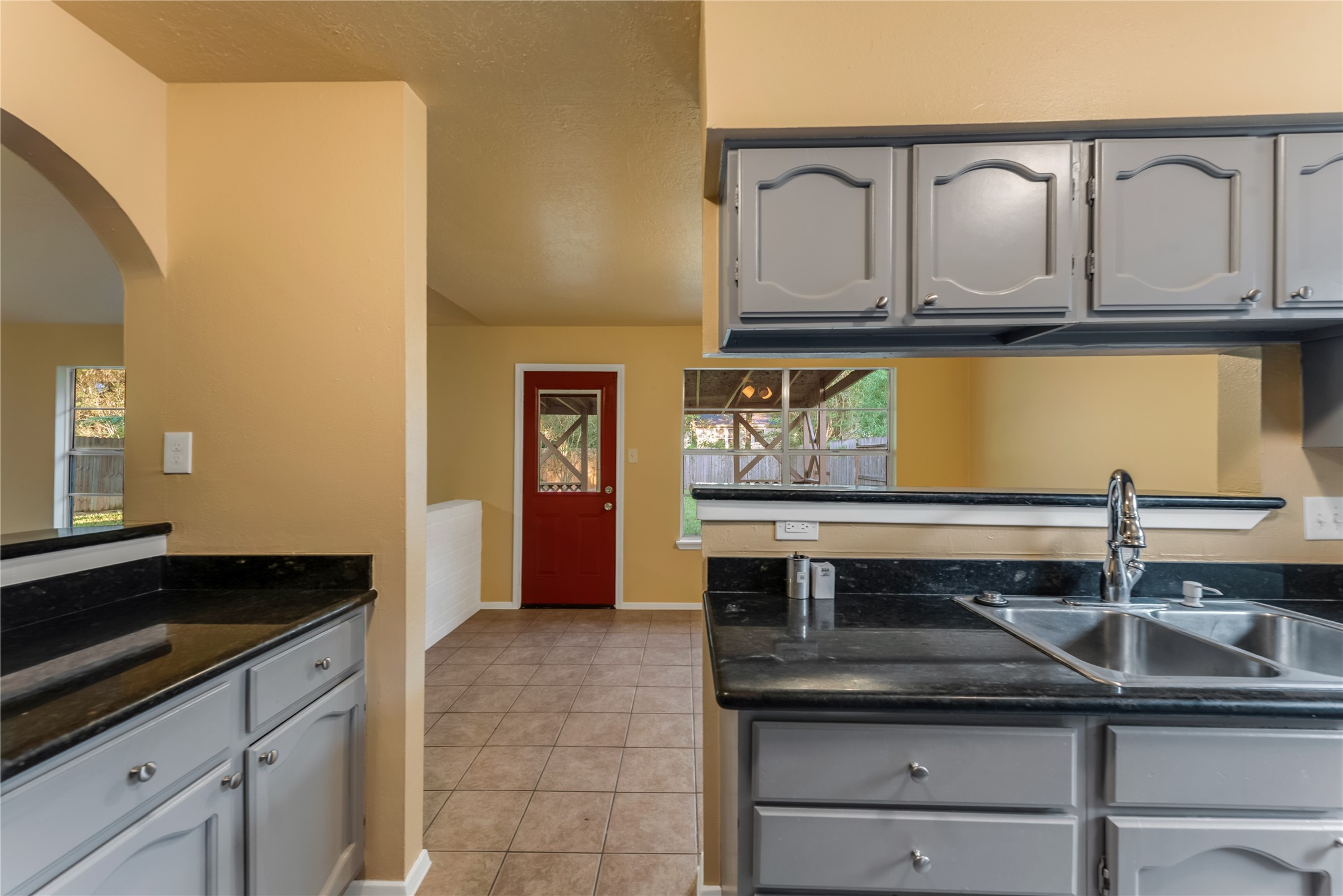 16950 Gleneagle Drive N Property Photo 14