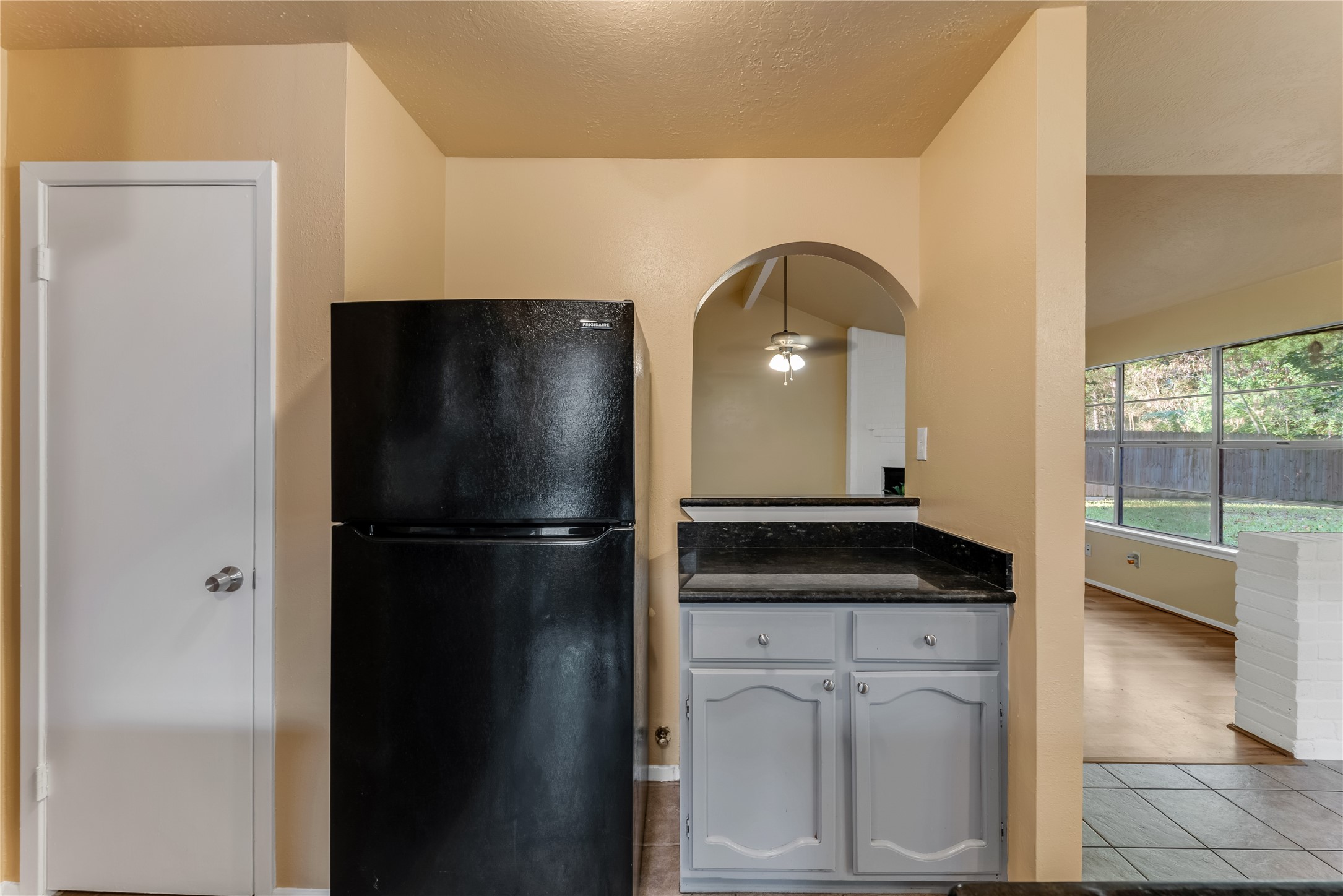 16950 Gleneagle Drive N Property Photo 15