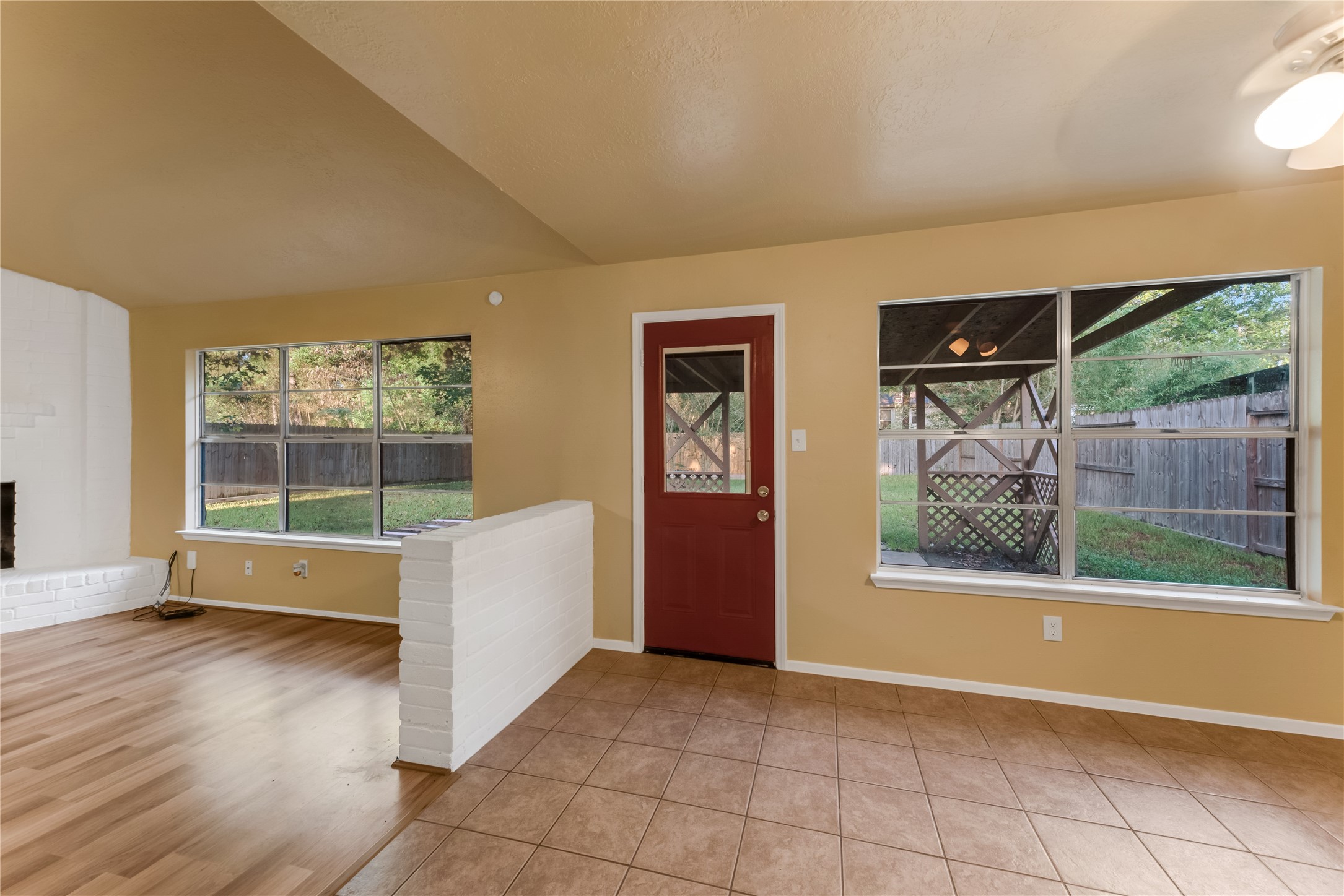 16950 Gleneagle Drive N Property Photo 17