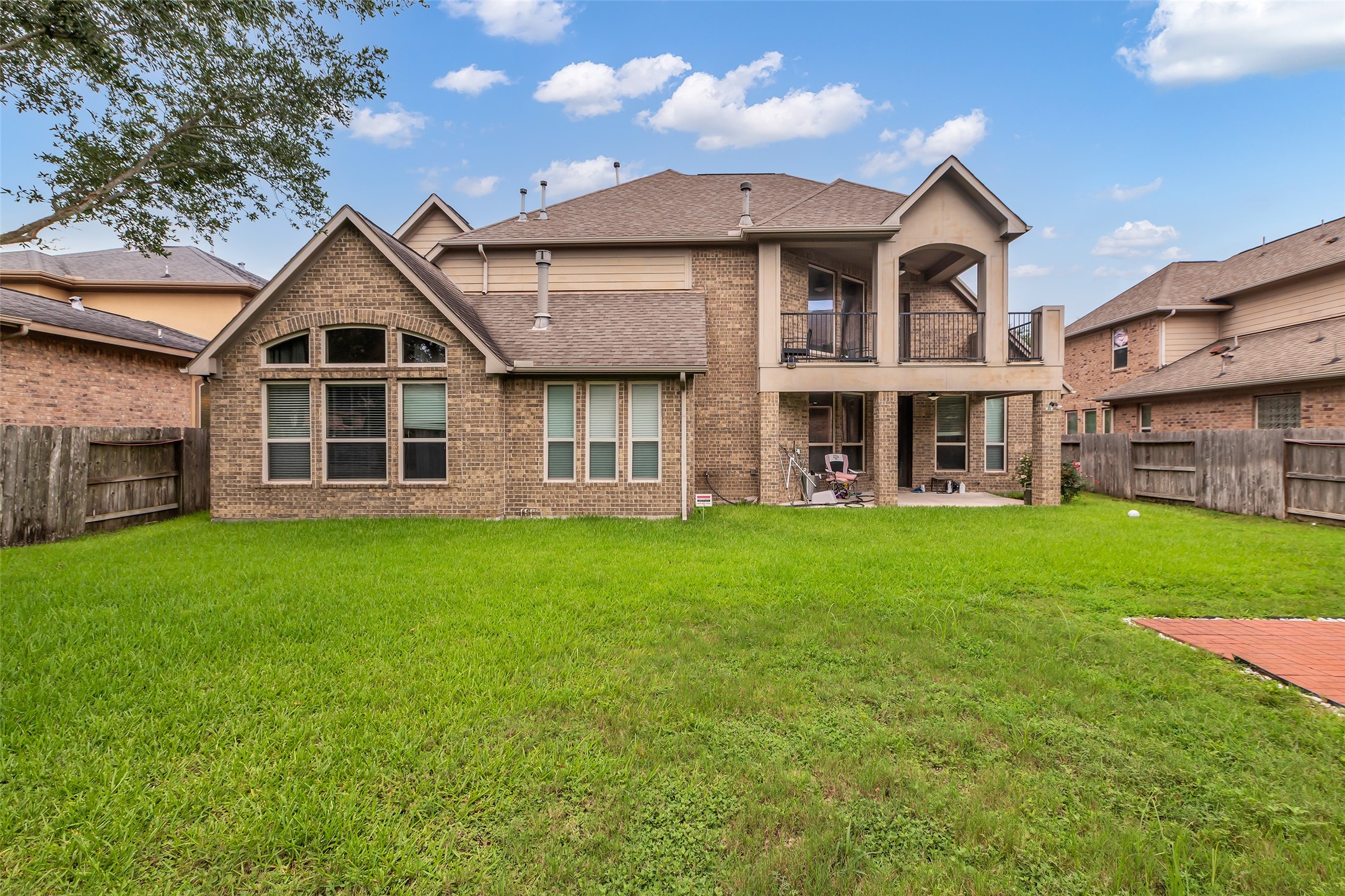 10314 Radcliff Lake Drive Property Photo 3