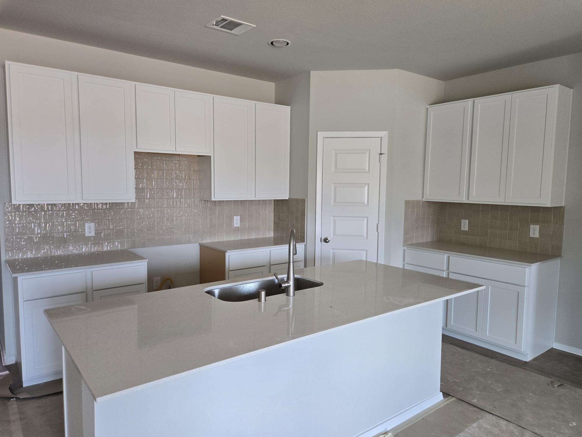 516 Deep Sands Drive Property Photo 3