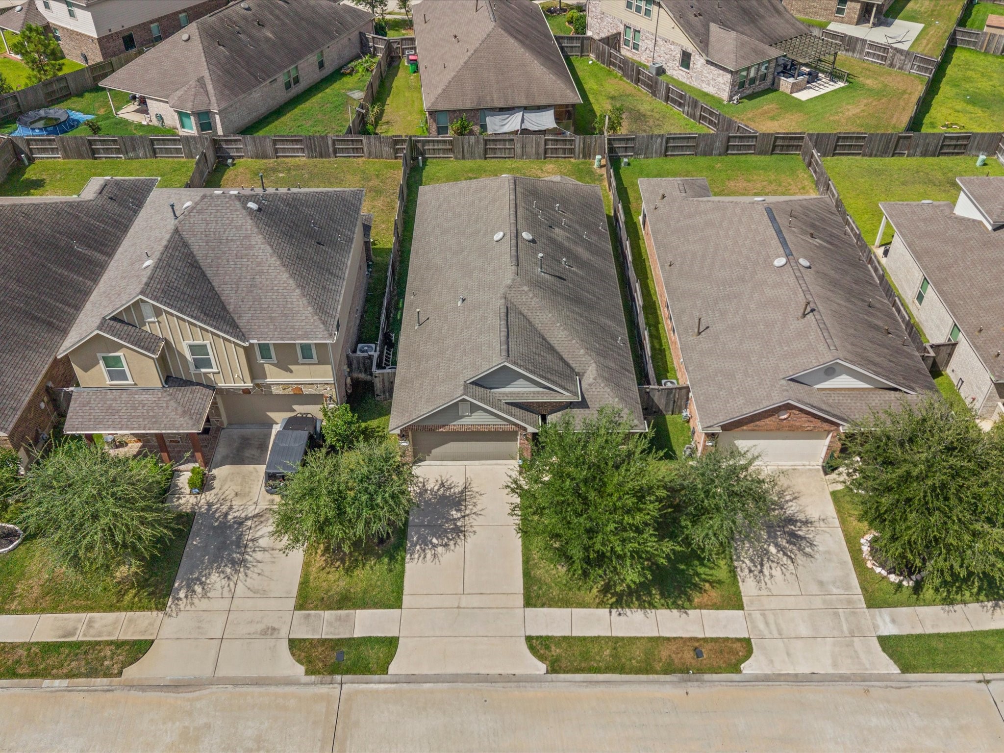 8915 English Manor Drive Property Photo 34