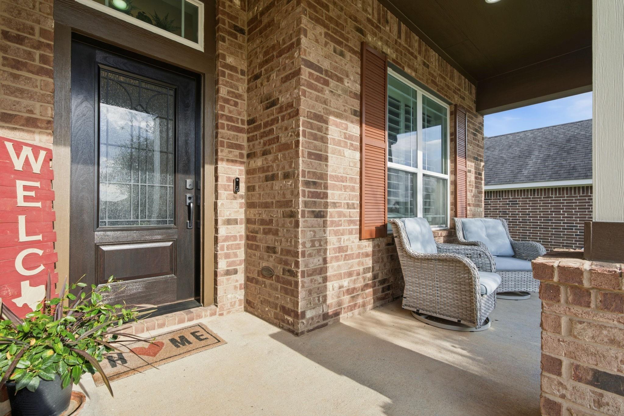 446 Westlake Landing Property Photo 4