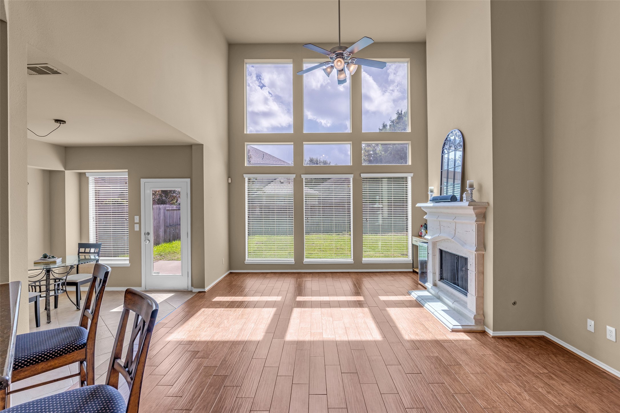 2807 Arbor Brook Lane Property Photo 6