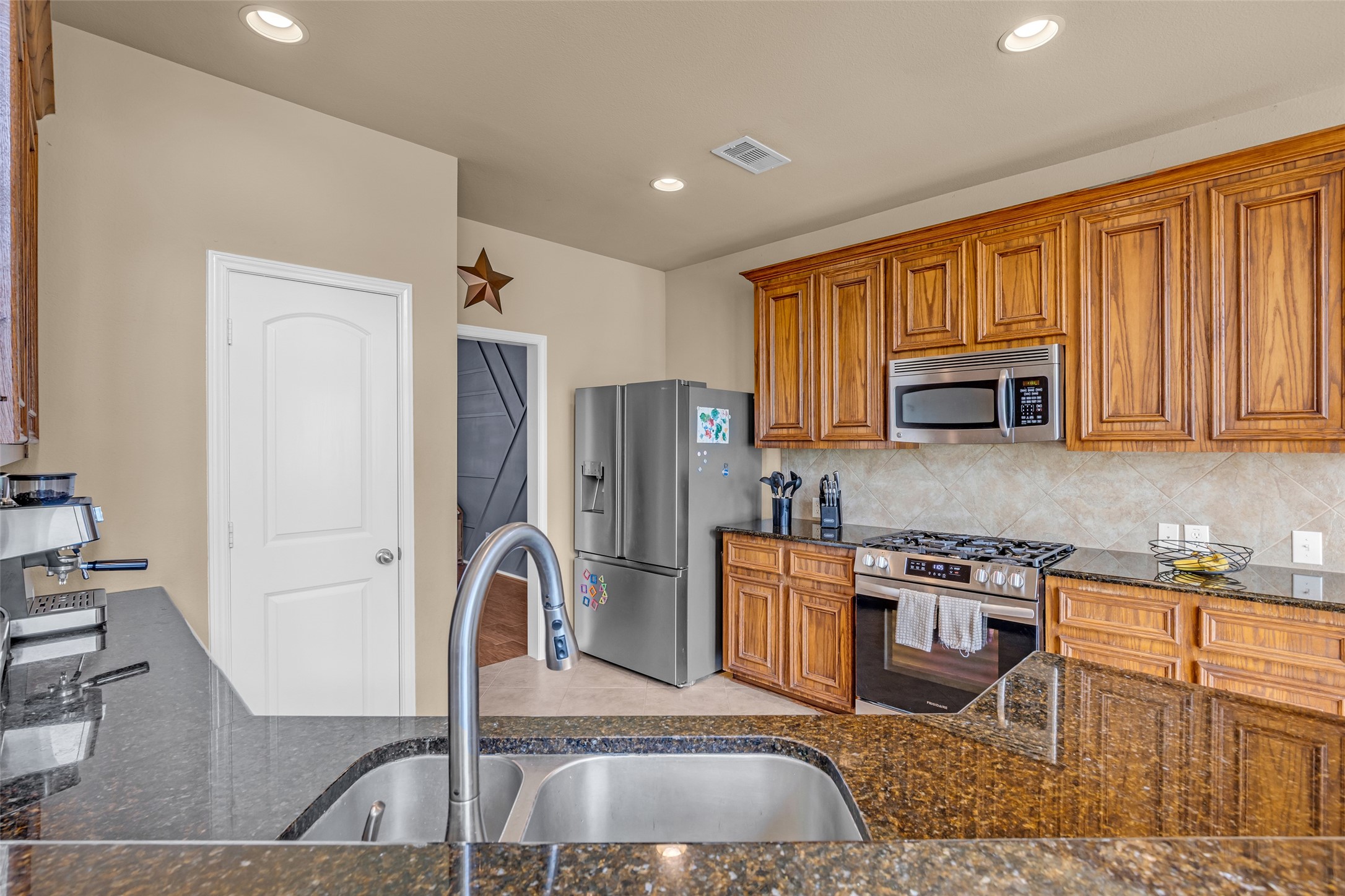 2807 Arbor Brook Lane Property Photo 17