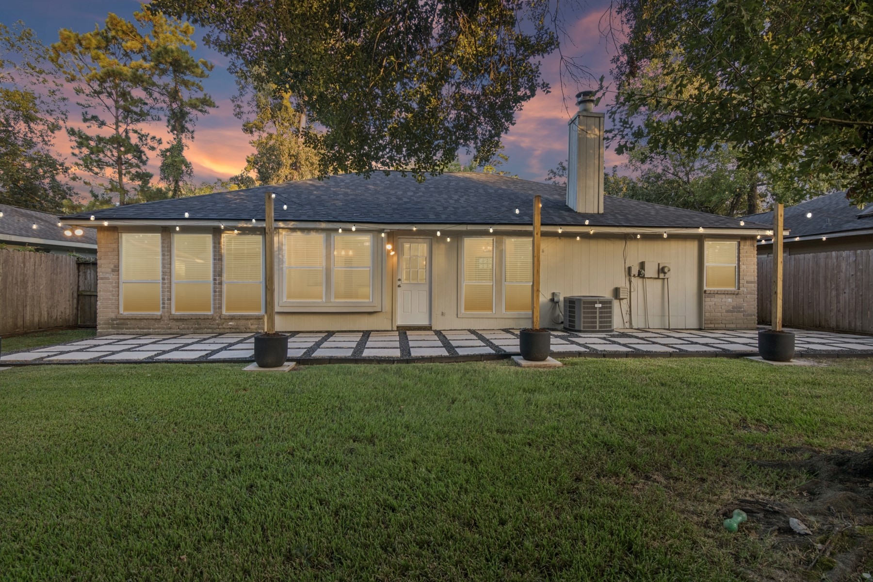 2903 Parkwood Manor Drive Property Photo 1