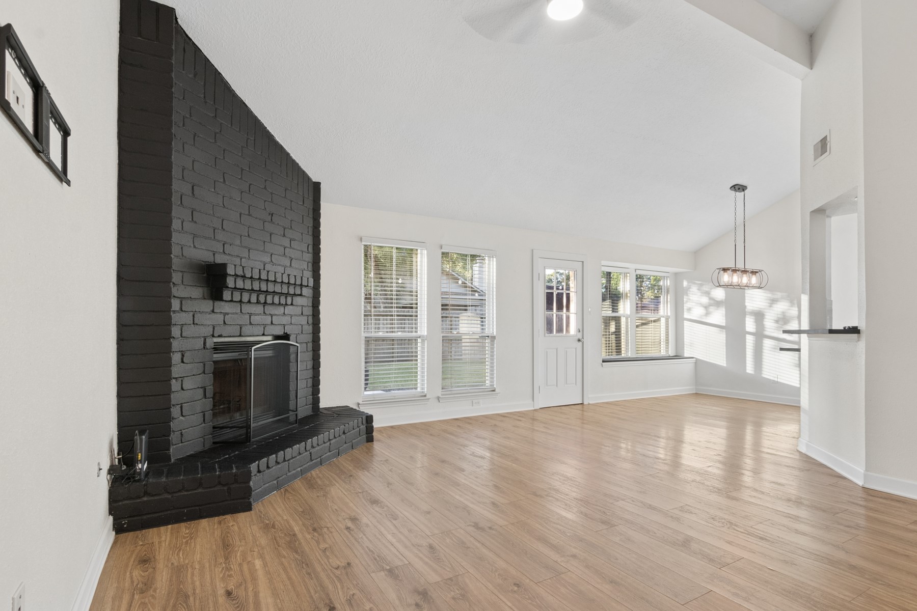 2903 Parkwood Manor Drive Property Photo 10
