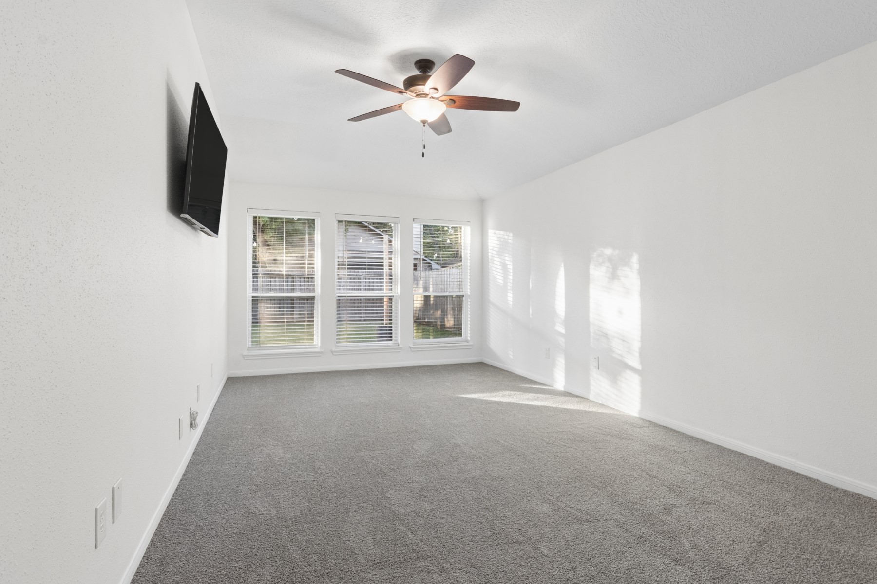 2903 Parkwood Manor Drive Property Photo 16