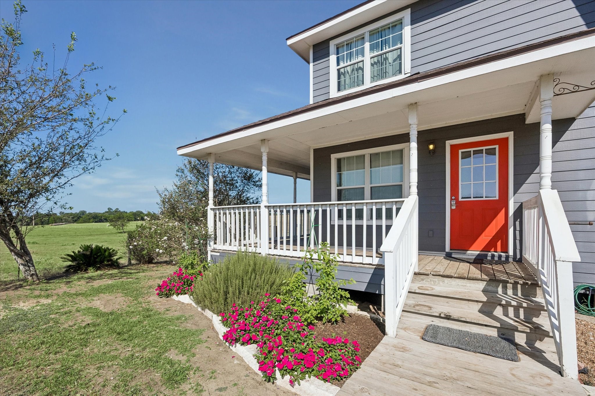 10559 Fm 109 Property Photo 2