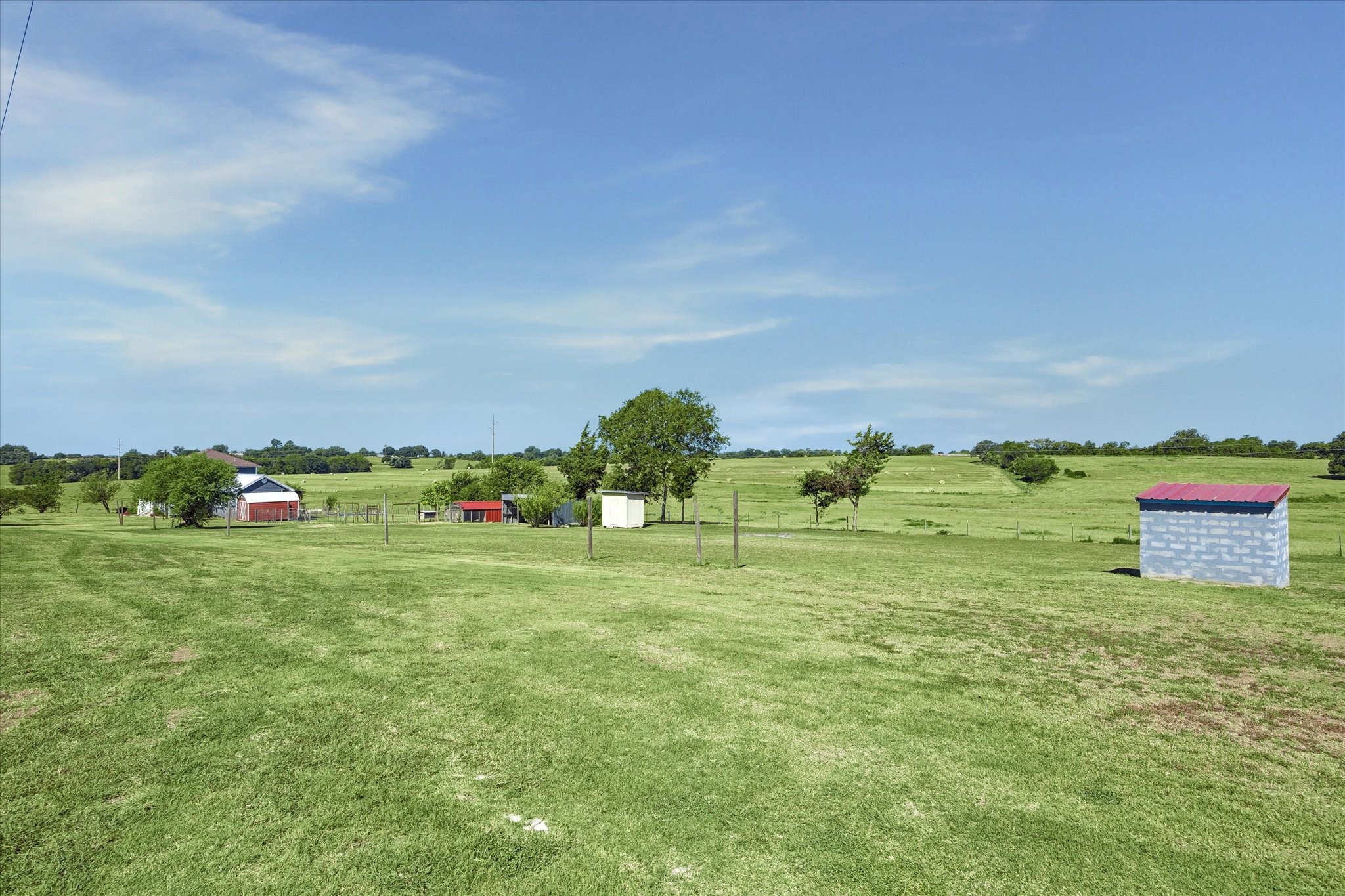 10559 Fm 109 Property Photo 23