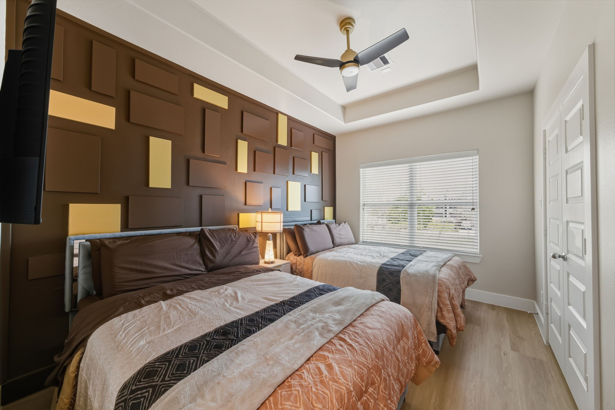 3539 Mt Pleasant Unit-a Property Photo 38