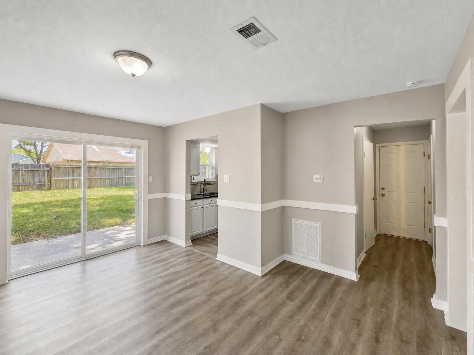 20138 Dawn Mist Drive Property Photo 8