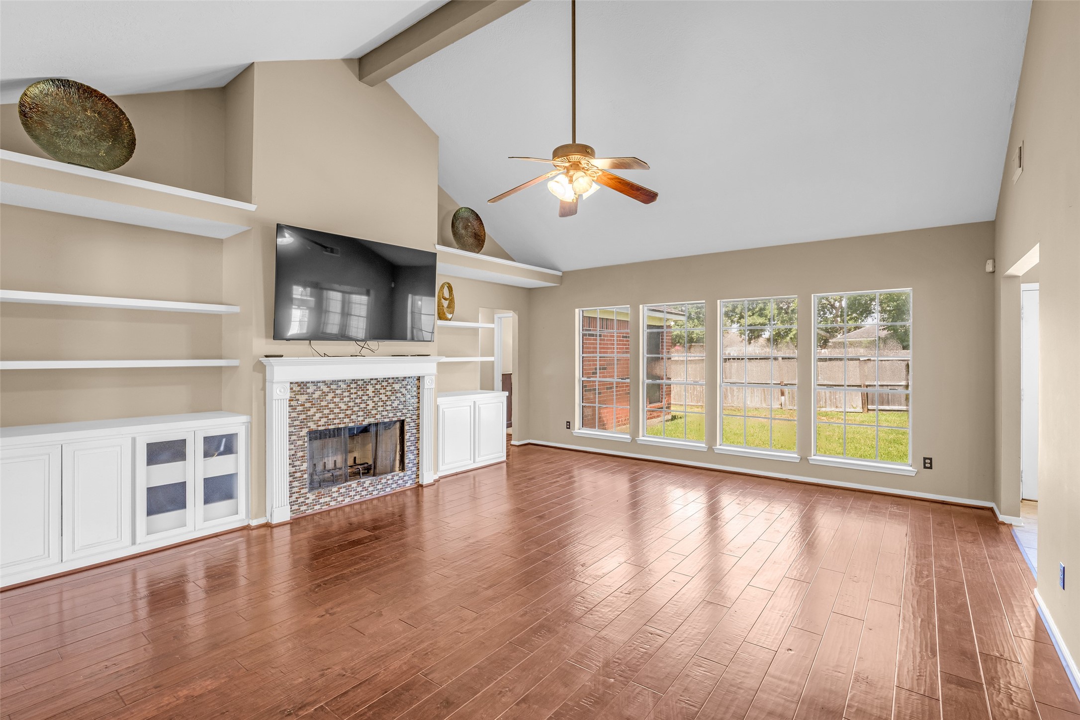 1903 Taylor Creek Drive Property Photo 4