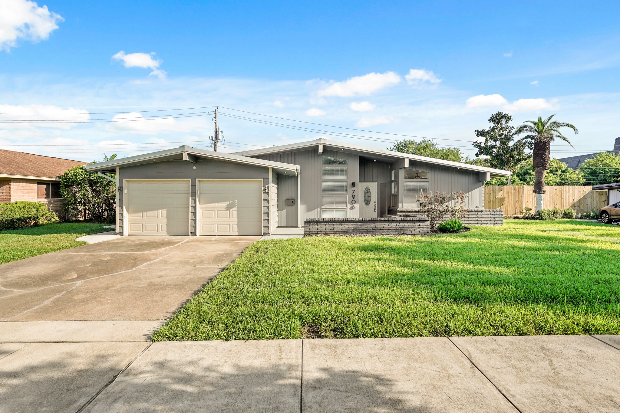 7906 Cedel Drive Property Photo 1