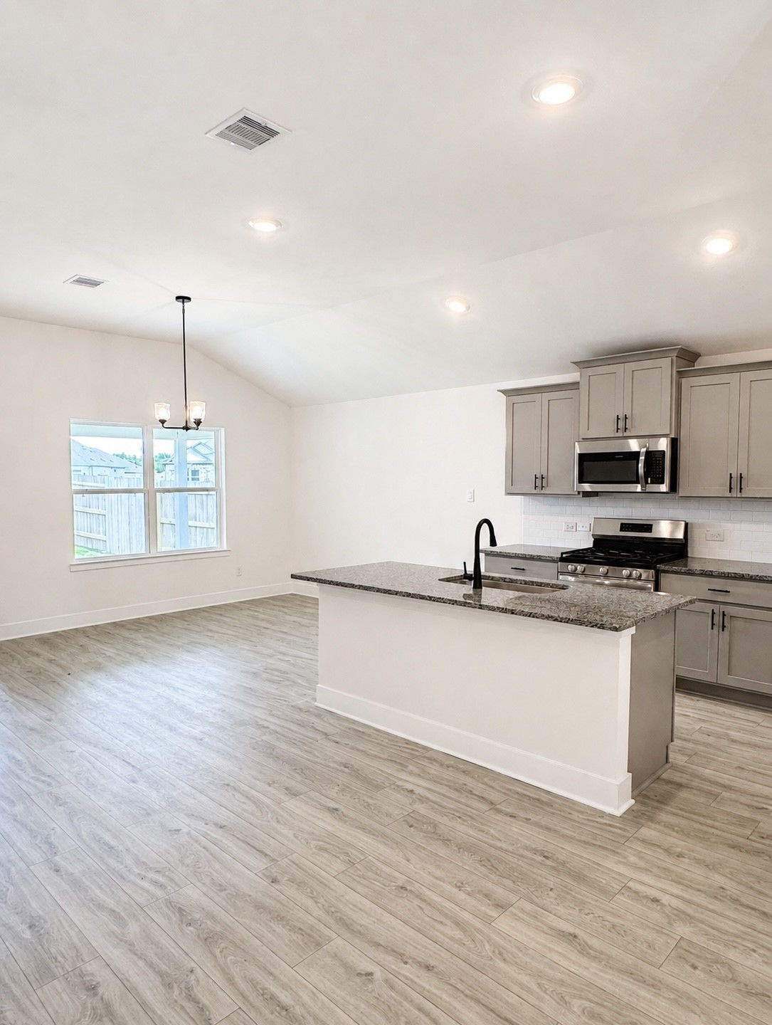 2055 Emerald Lake Trail Property Photo 6