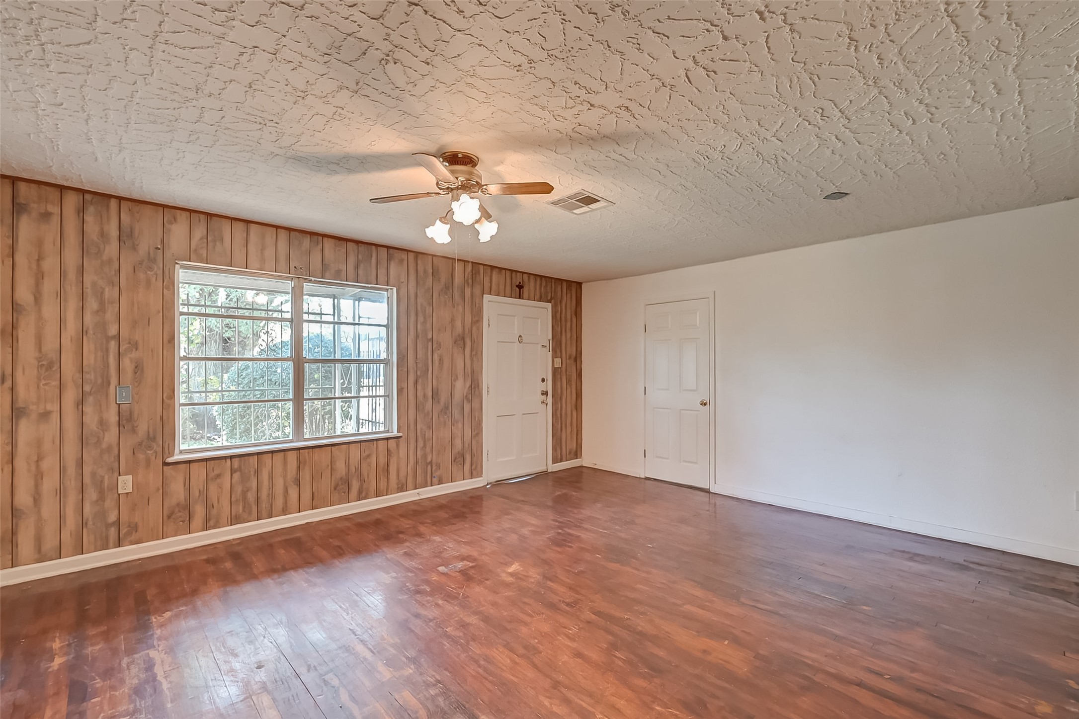 4905 Brinkley Street Property Photo 3