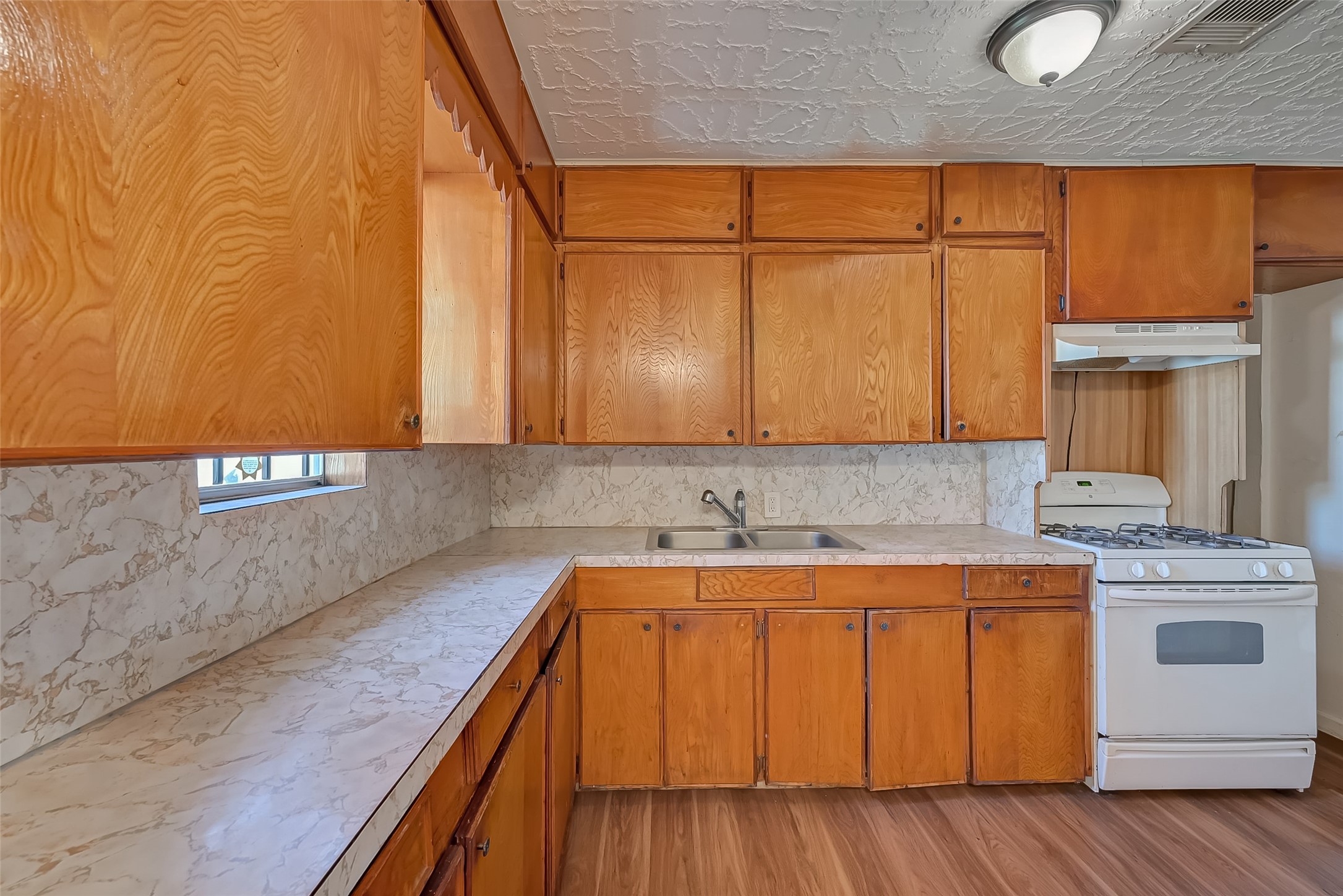 4905 Brinkley Street Property Photo 7