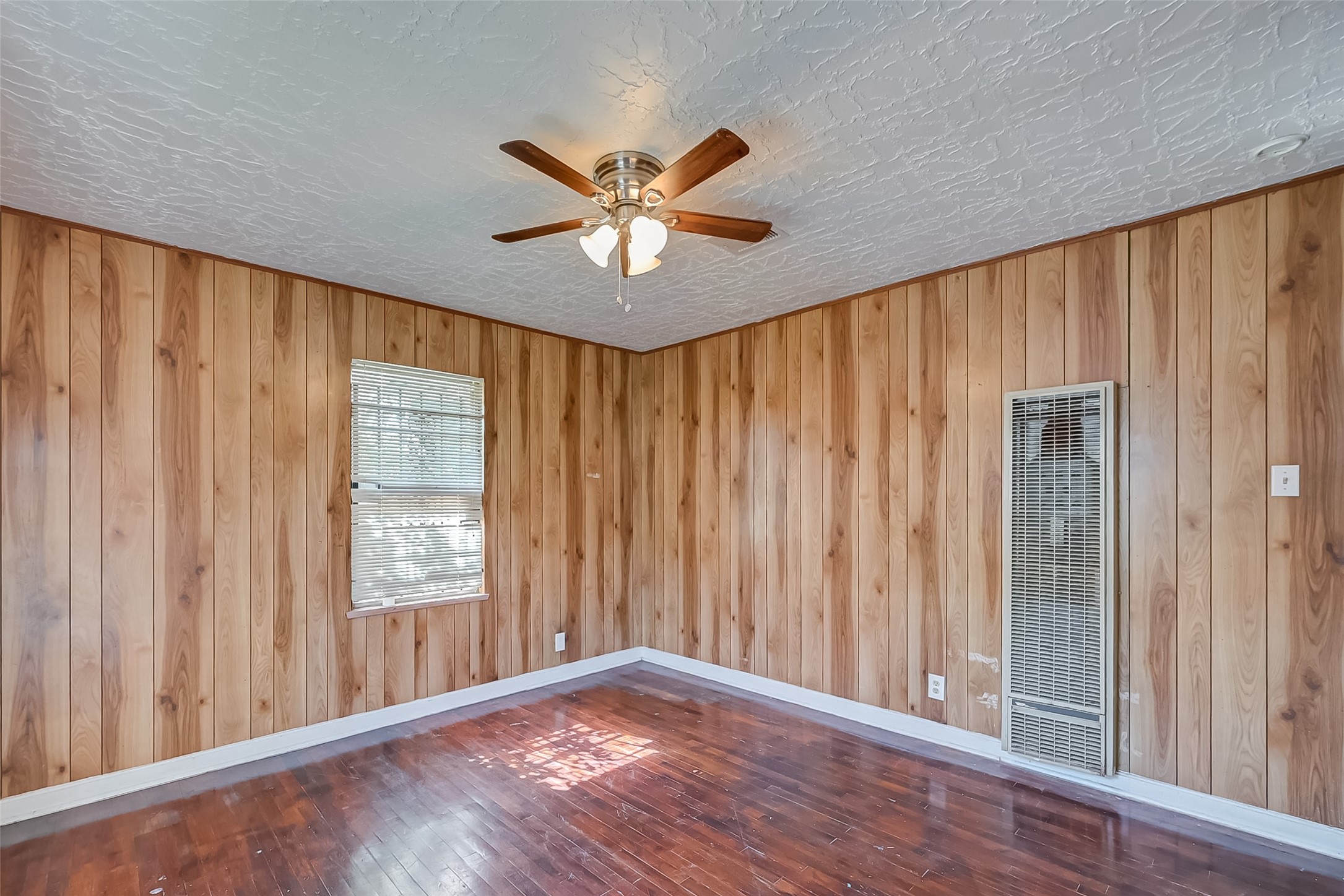 4905 Brinkley Street Property Photo 10