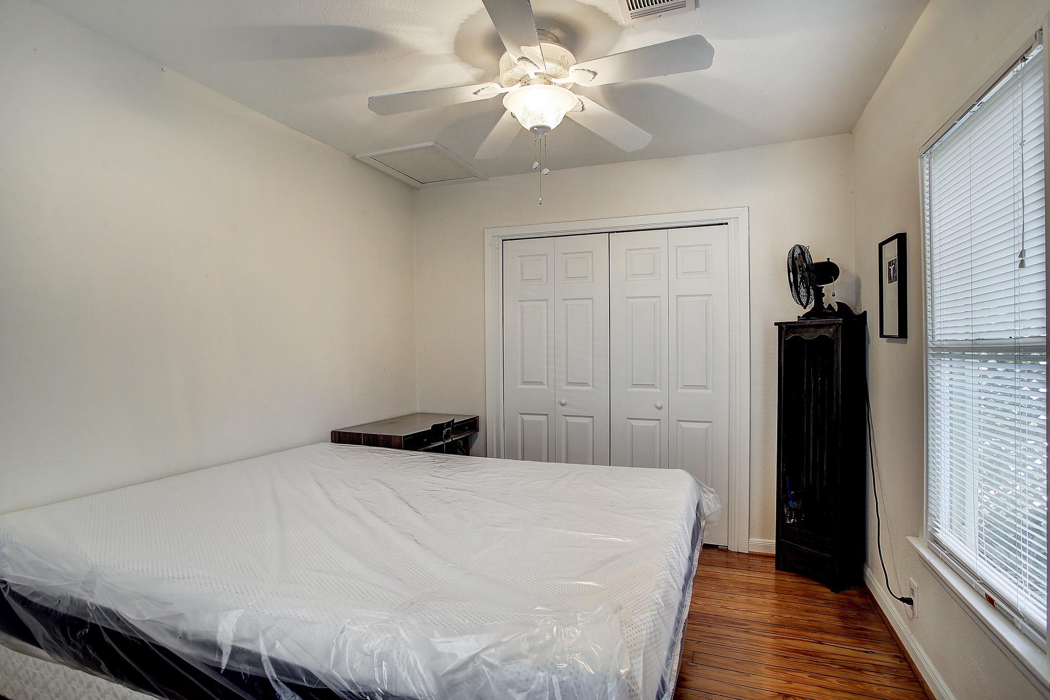 1521 Waverly Street B Property Photo 8