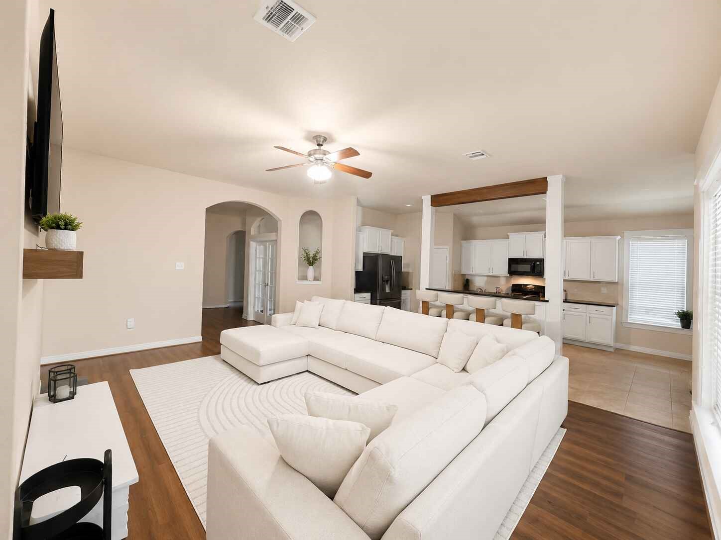 21570 Spear Valley Lane Property Photo 5