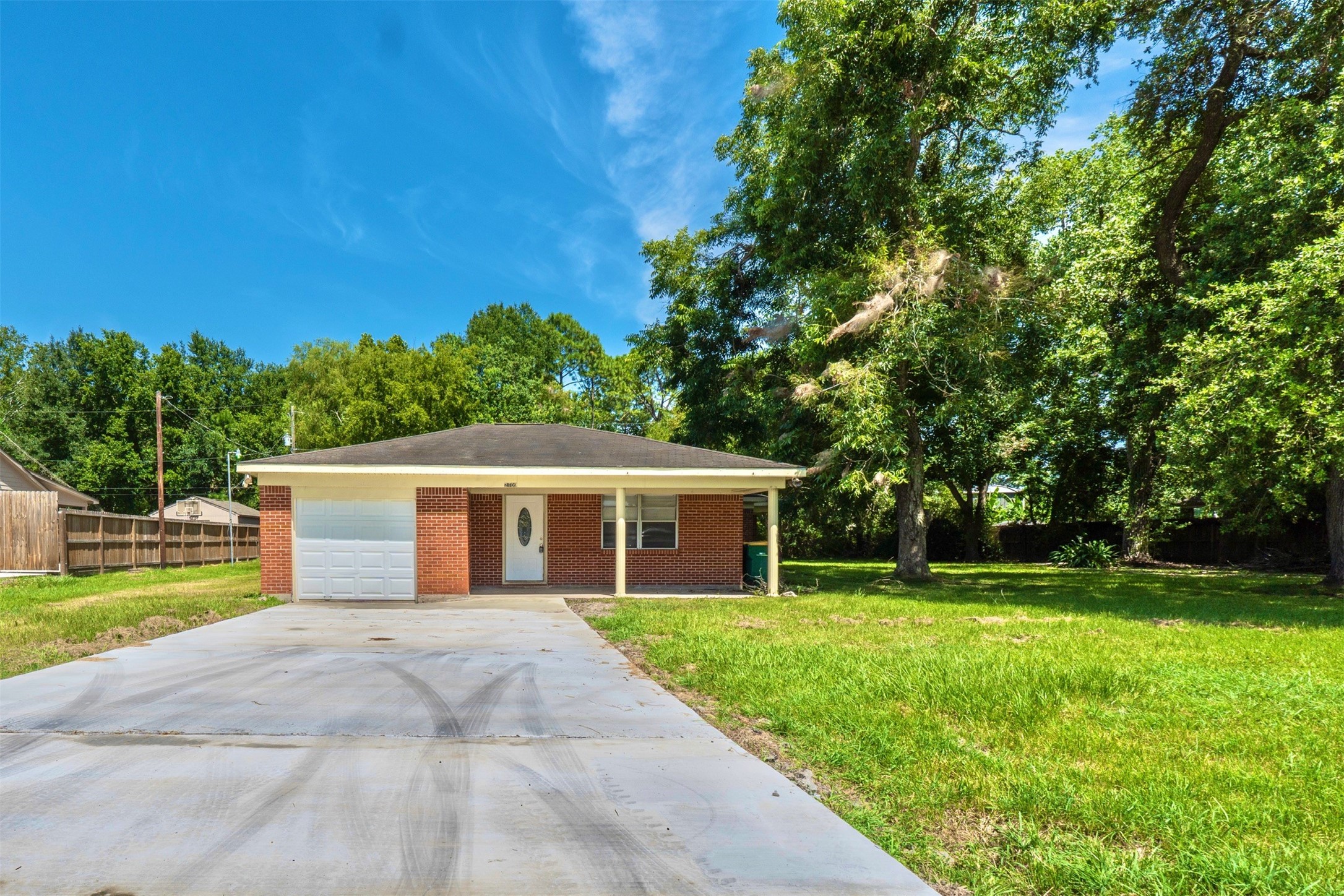 2109 Jeridona Street Property Photo 1