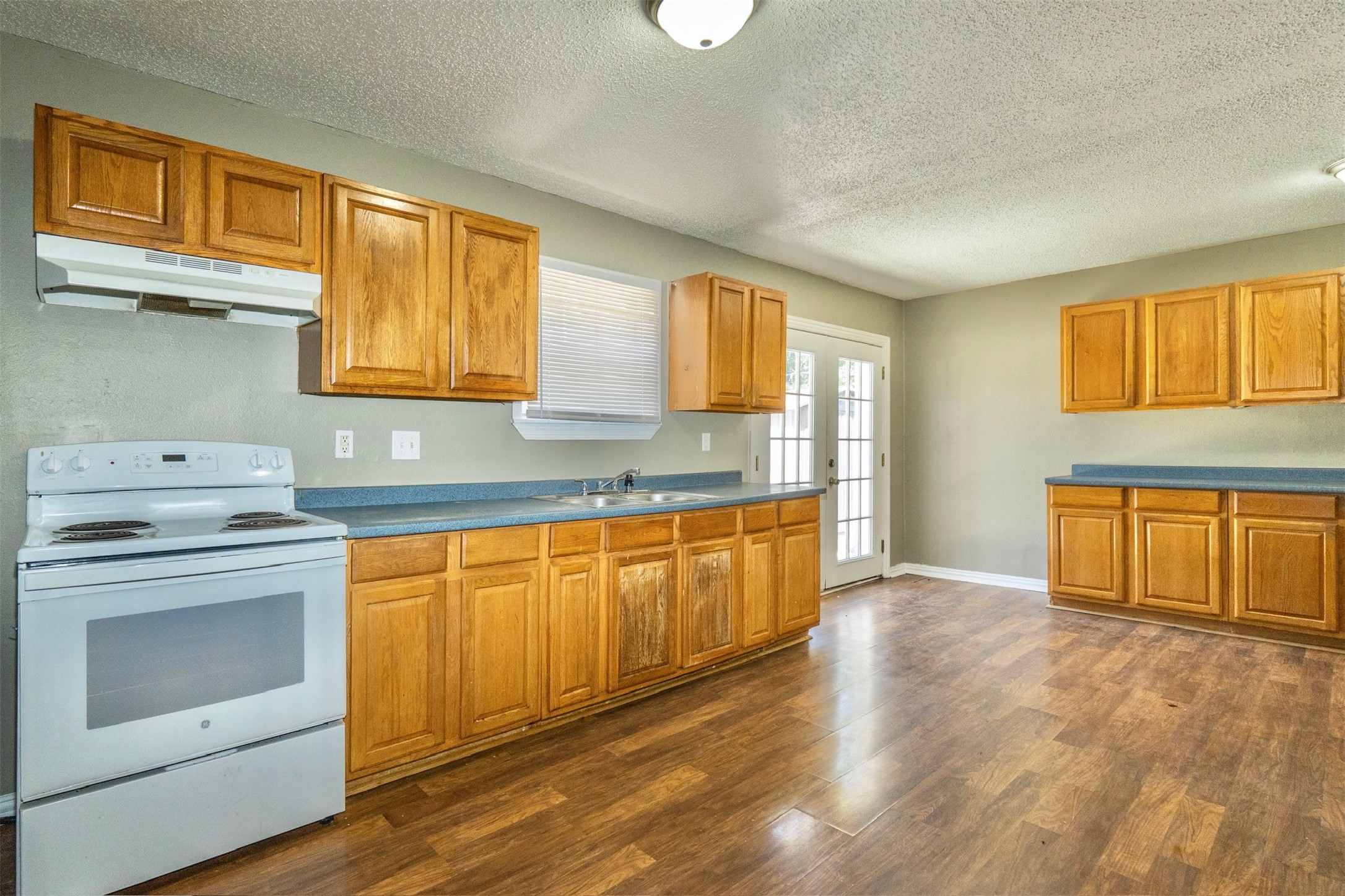 2109 Jeridona Street Property Photo 9