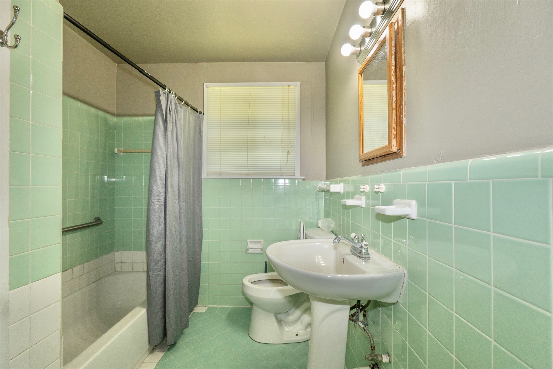 2109 Jeridona Street Property Photo 12