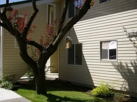 2 S Mill St Property Photo 4
