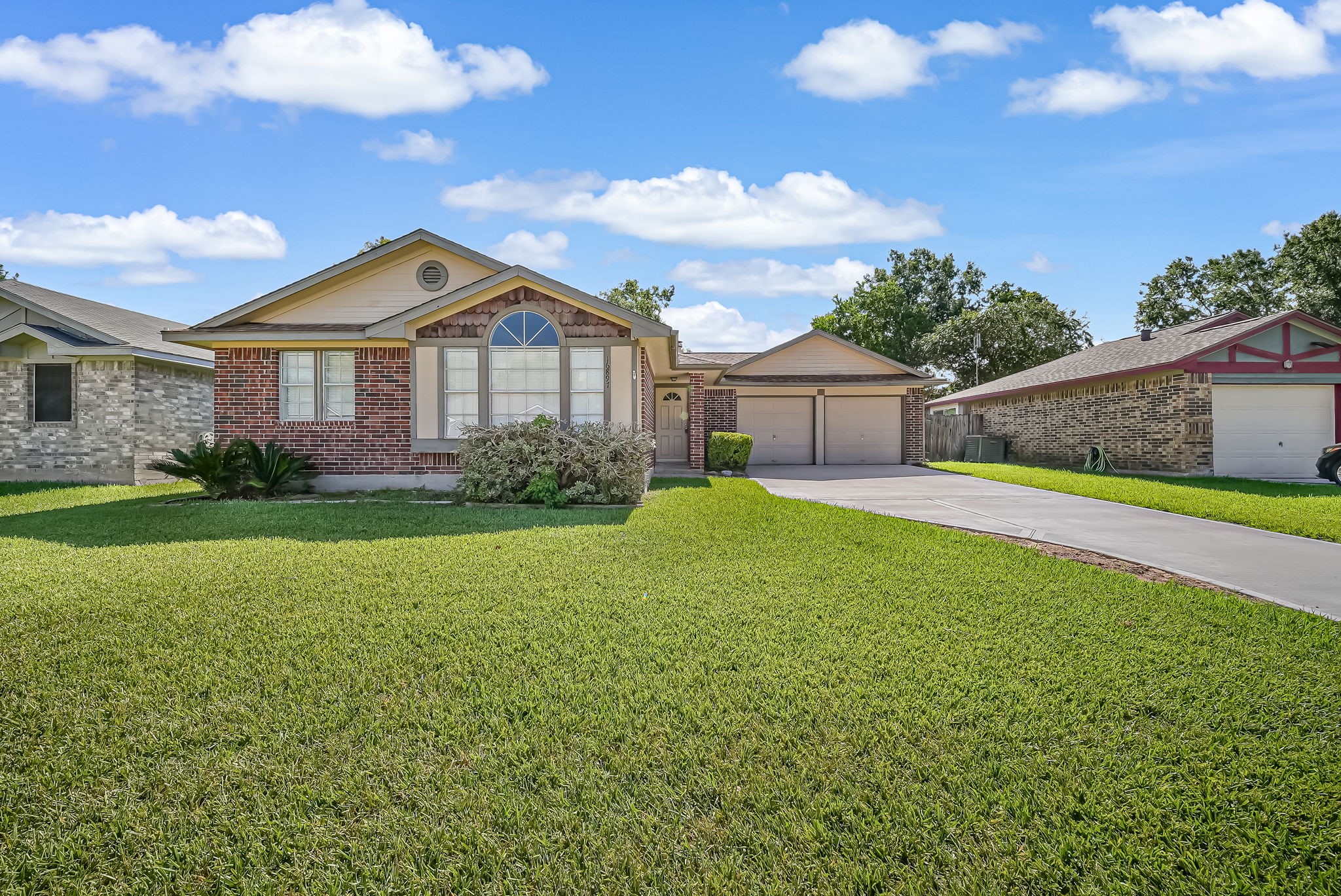 16897 Blue Jay Street Property Photo 1