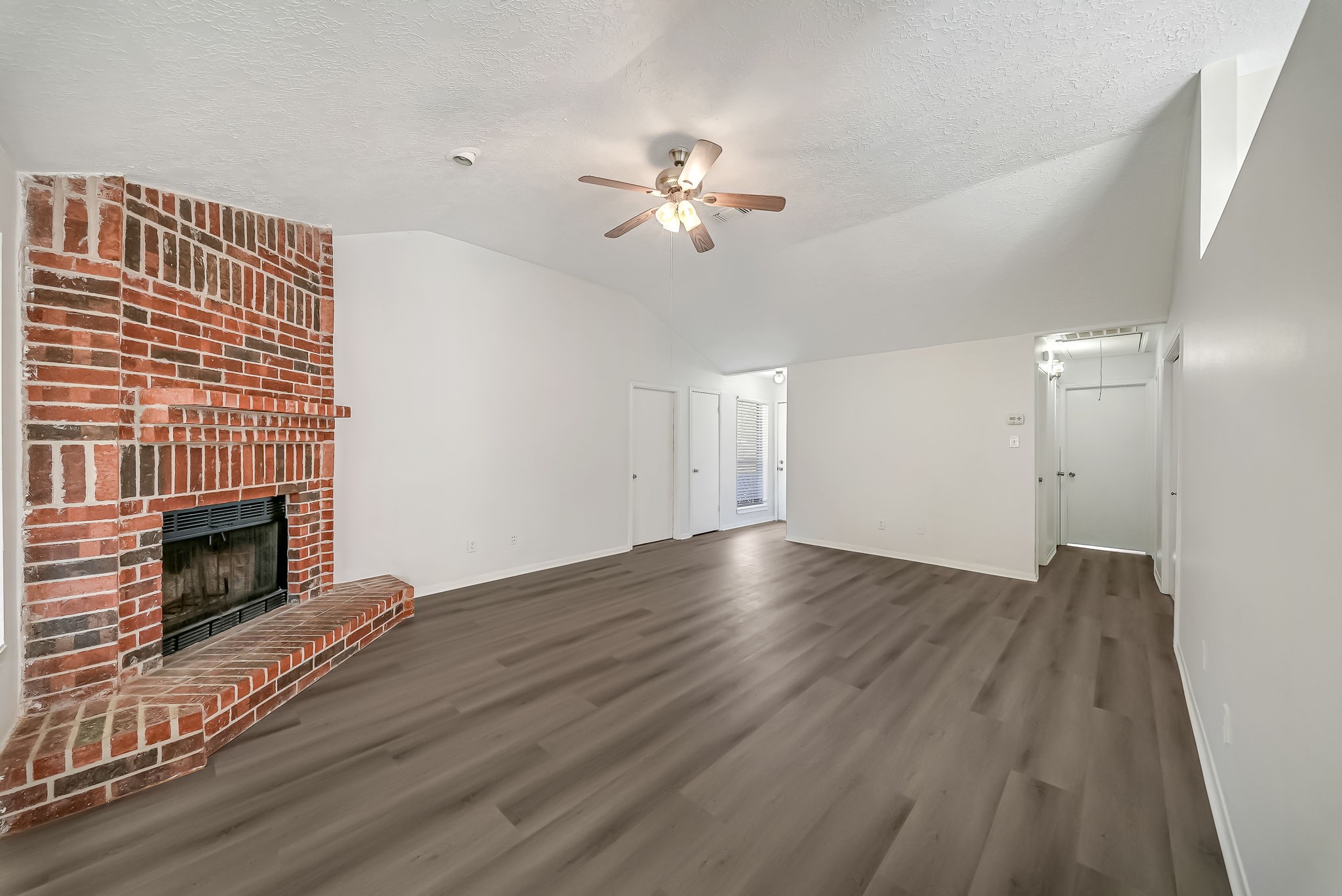 16897 Blue Jay Street Property Photo 6