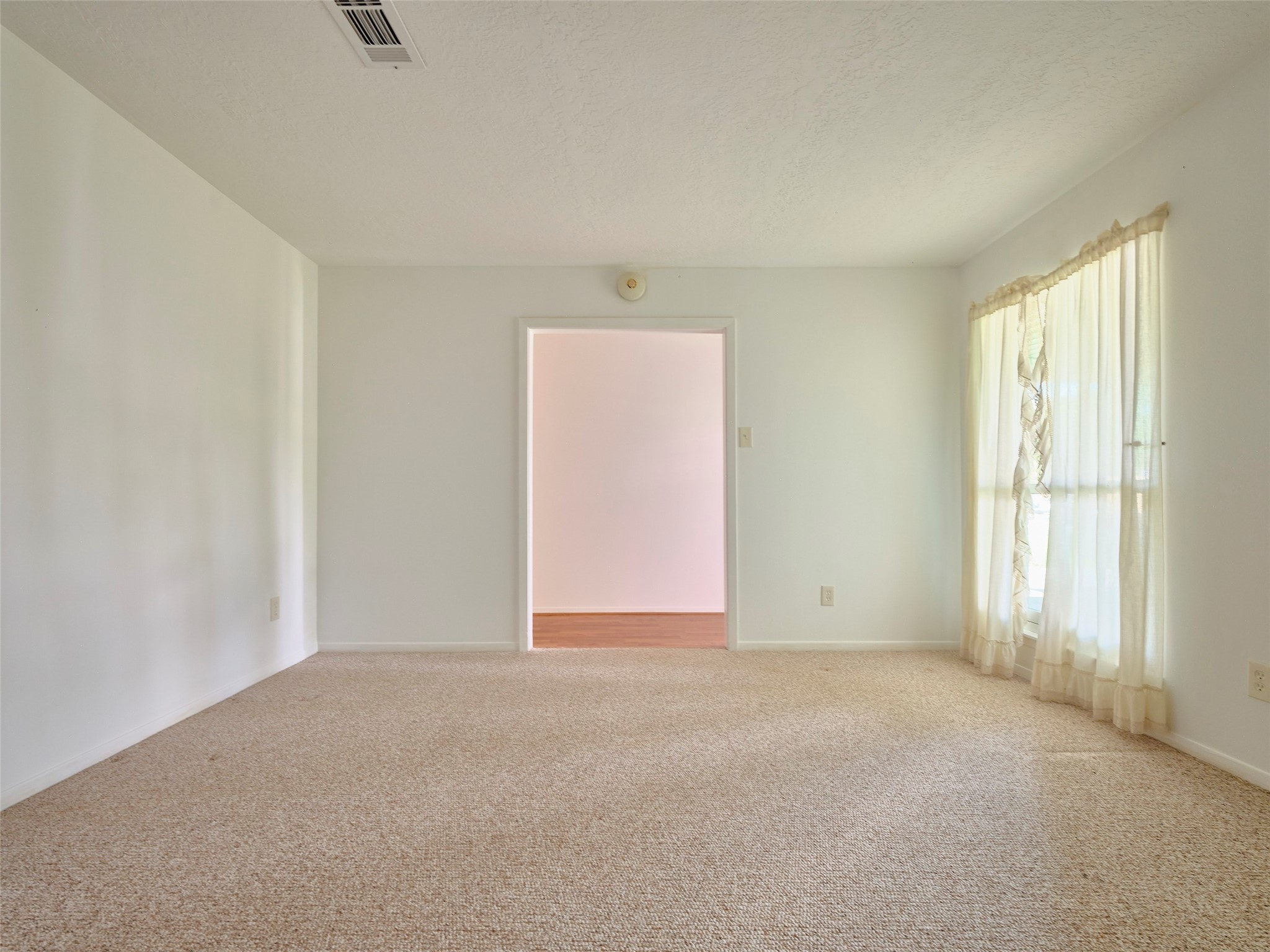 1018 Shawnee Street Property Photo 6